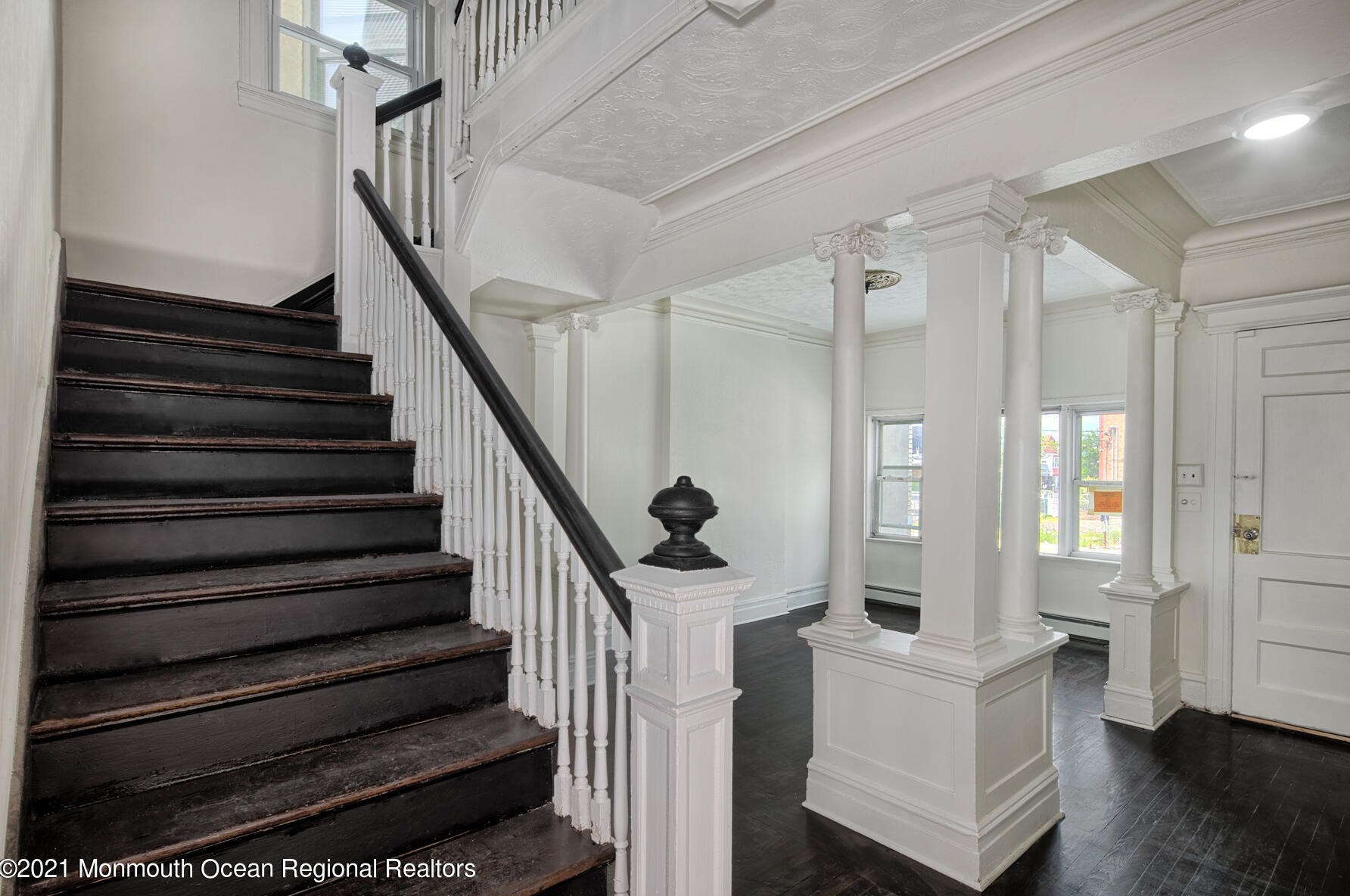 358 Bergen Ave, Jersey City, NJ 07304-2242