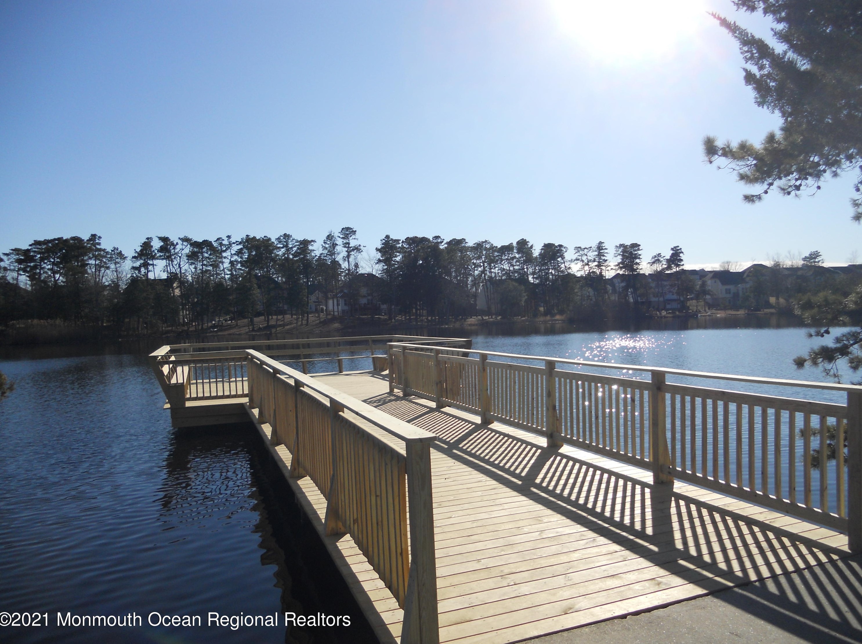 137 Middle Holly Ln, Tuckerton NJ  08087-2046 exterior