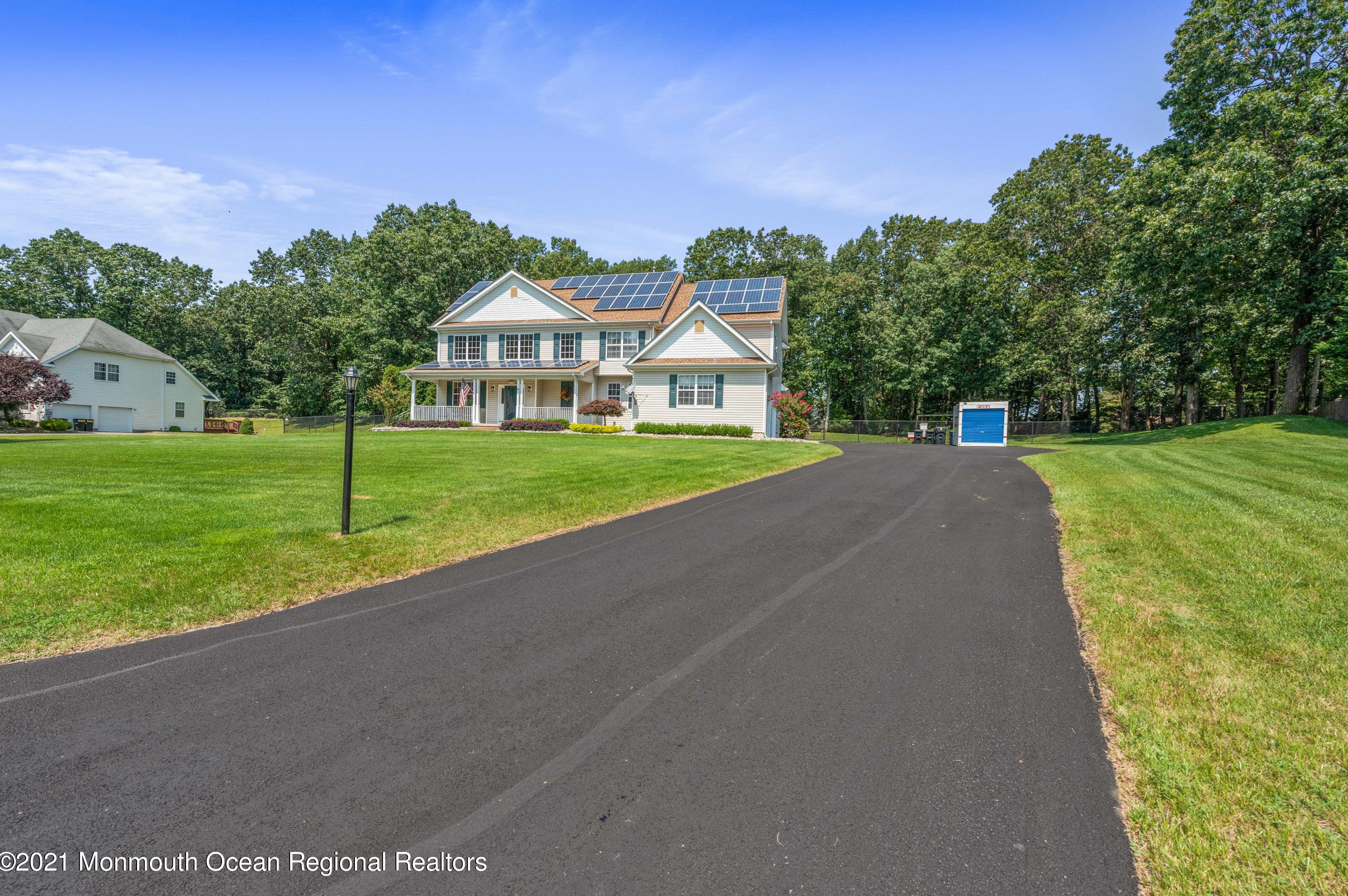 14 Brittany Ln, Jackson Twp, NJ 08527