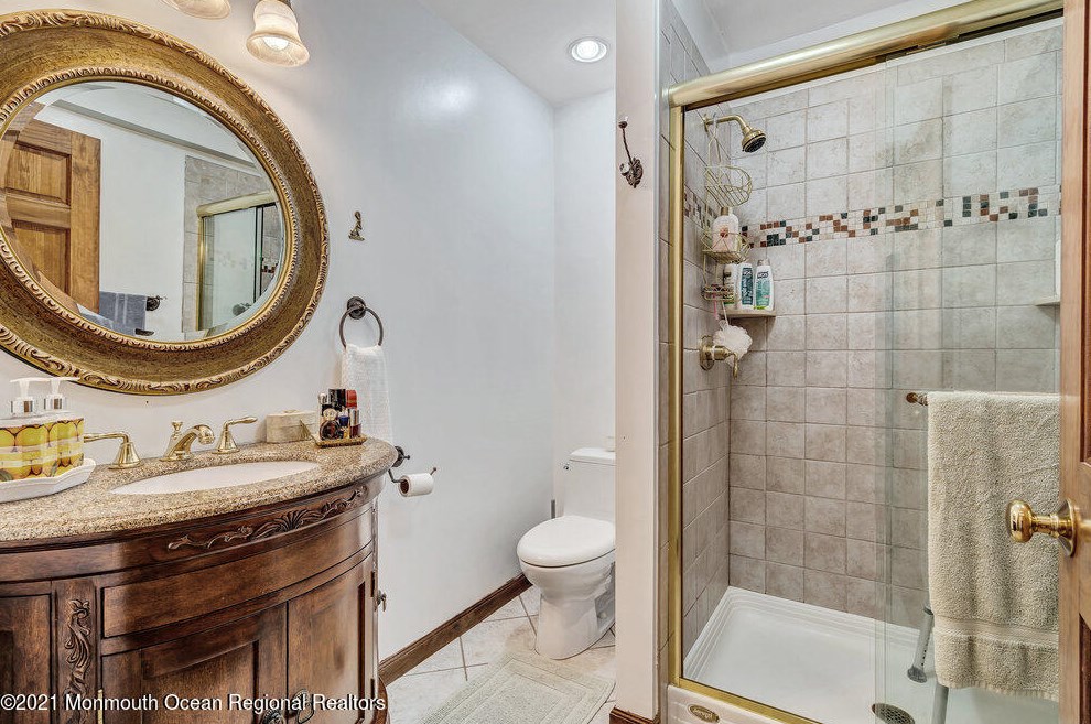 125 Monmouth Blvd, Oceanport NJ  07757-1621 exterior