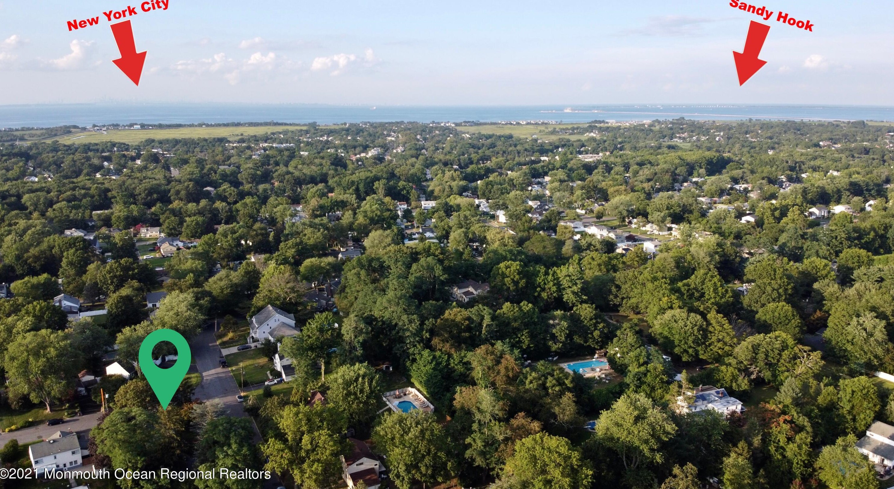 12 Collinson Dr, Middletown, NJ 07748