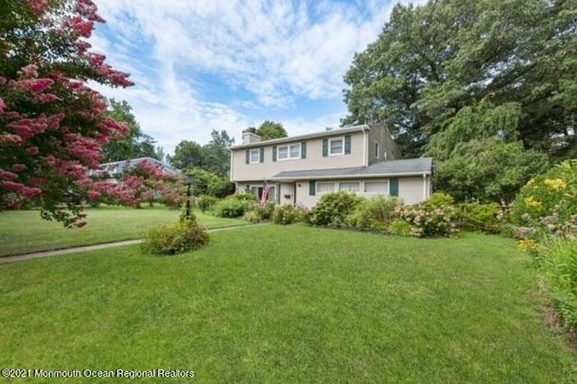 8 Nautilus Dr, Leonardo, NJ 07737