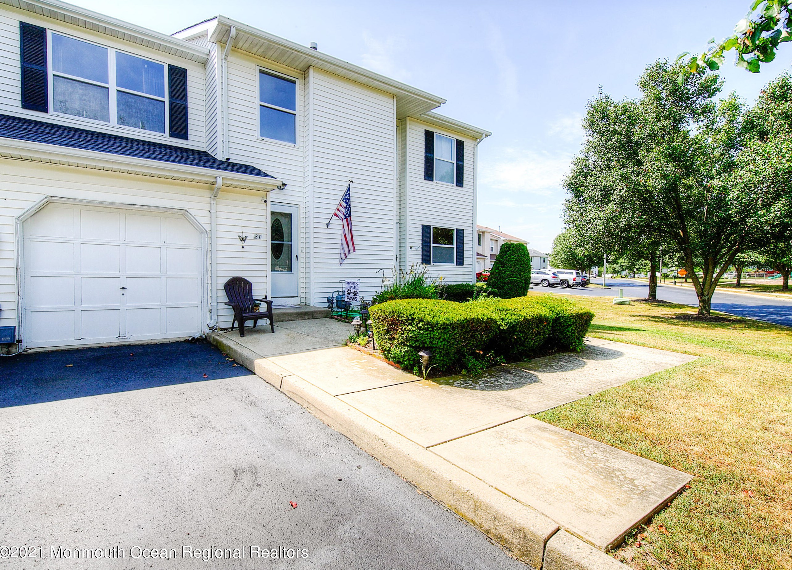 21 Vincent Ct, Tuckerton, NJ 08087