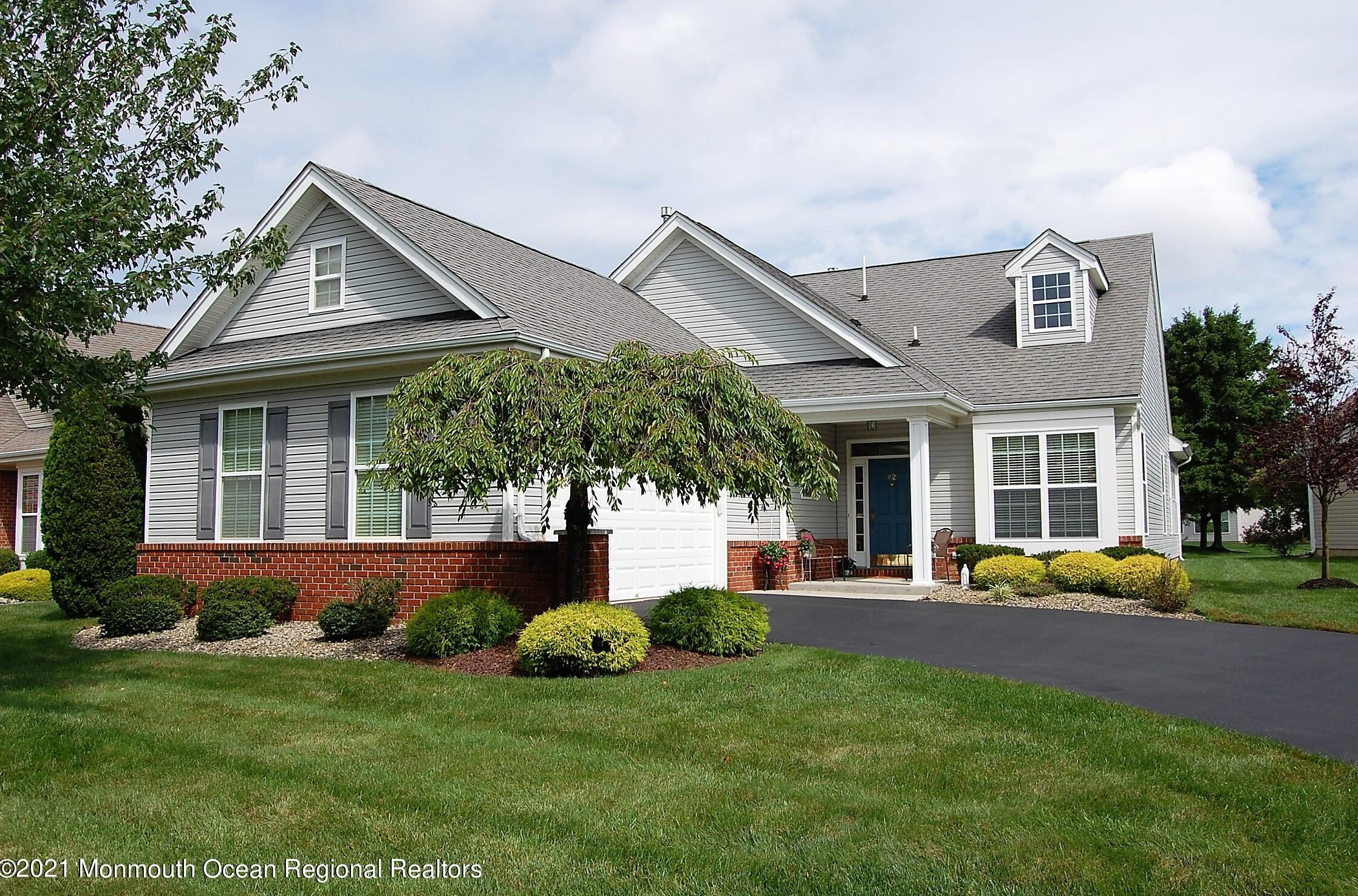 82 Crescent Way, Monroe Twp, NJ 08831