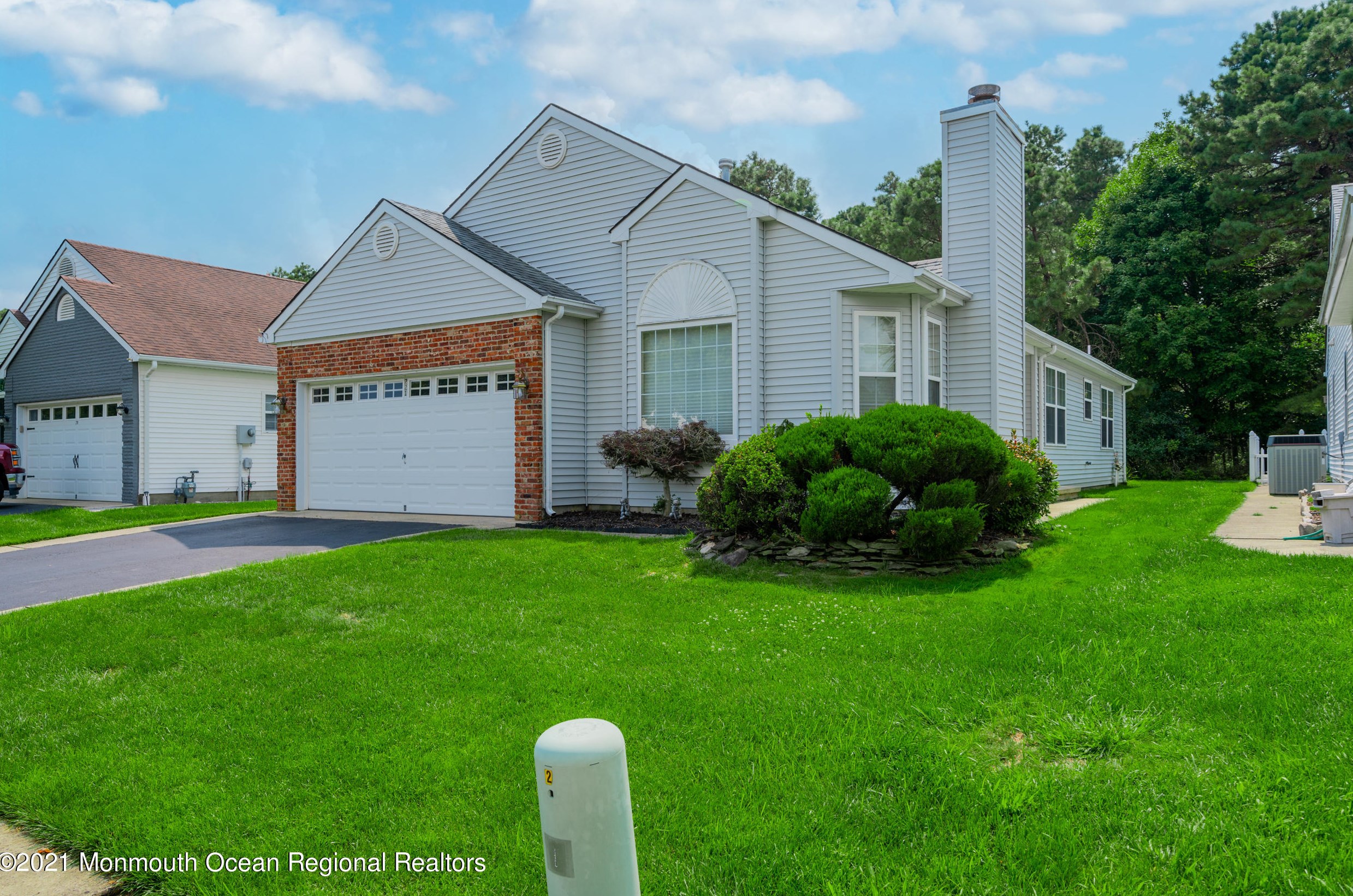 221 Prince Charles Dr, Toms River, NJ 08757