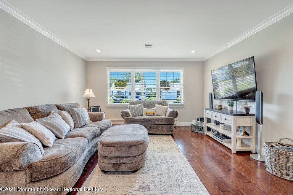 30 Chatham Pl, Southampton NJ  08088-1108 exterior