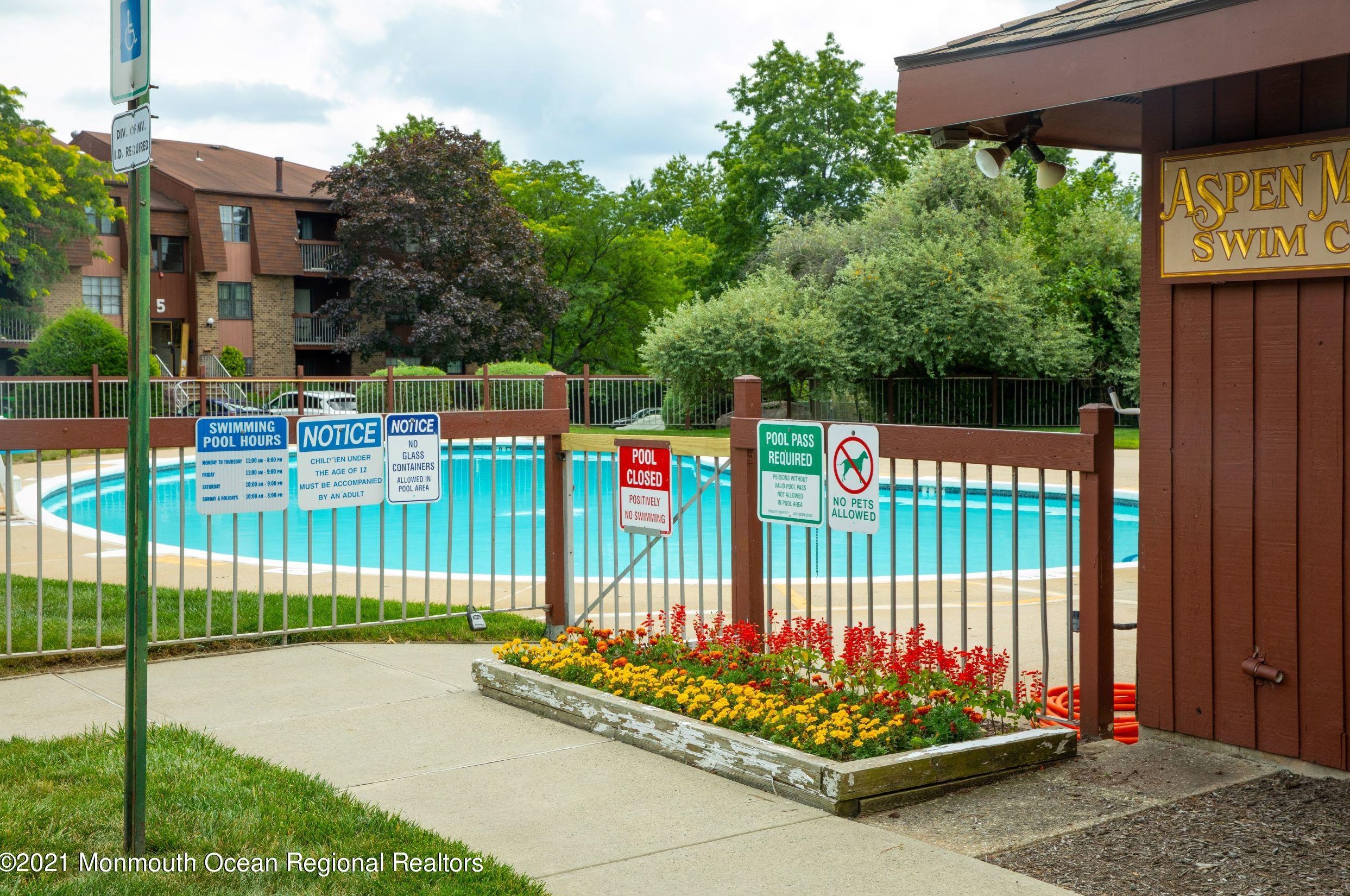 111 Keystone Ct #a, Woodbridge, NJ 07095