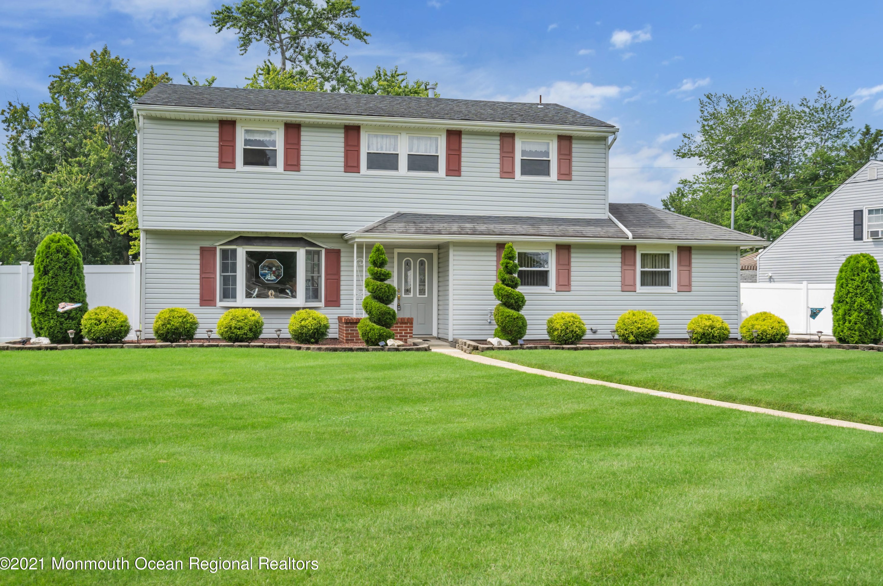 1 Norma Pl, Hazlet, NJ 07730