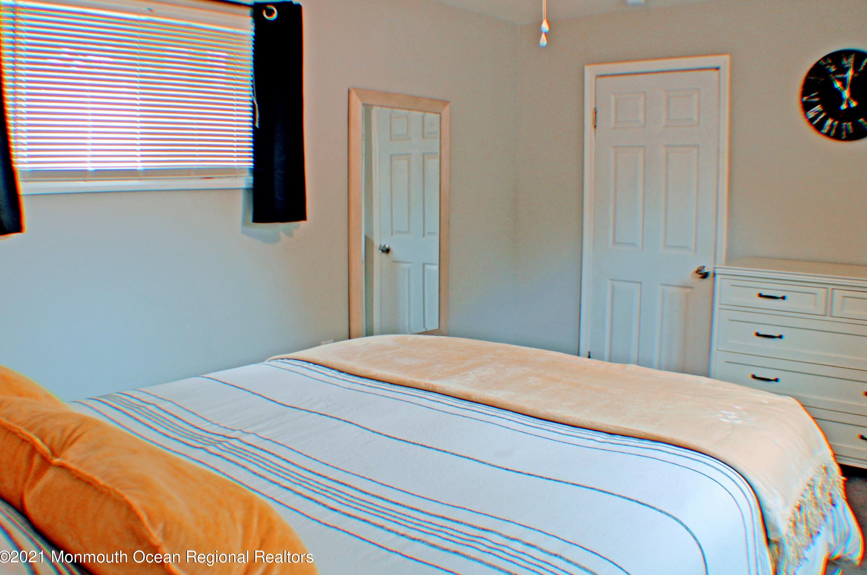 39 Laurelhurst Dr, Keyport NJ  07735-5209 exterior