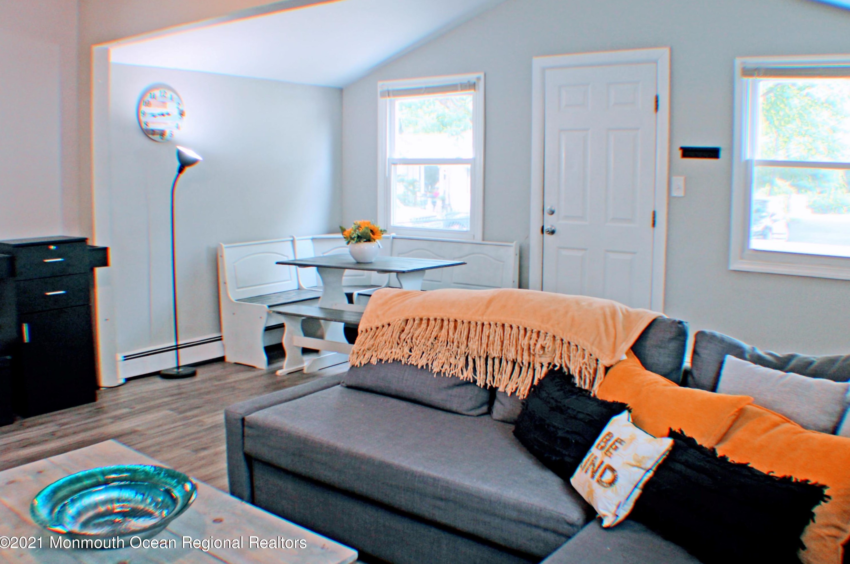 39 Laurelhurst Dr, Keyport NJ  07735-5209 exterior