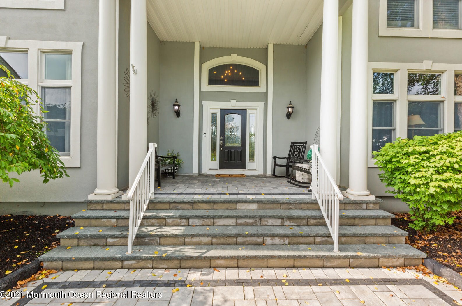 33 Clearwater Dr, Upper Freehold, NJ 08501-1948