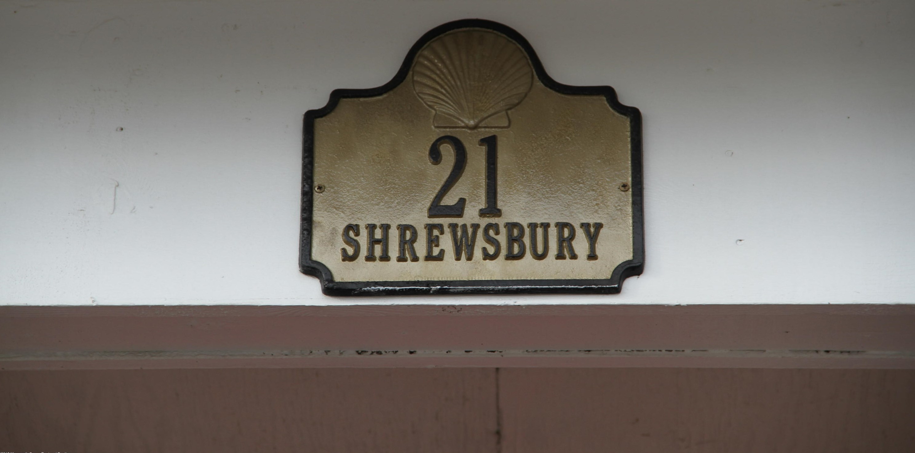 21 Shrewsbury Ave, Monmouth Hills, NJ 07732