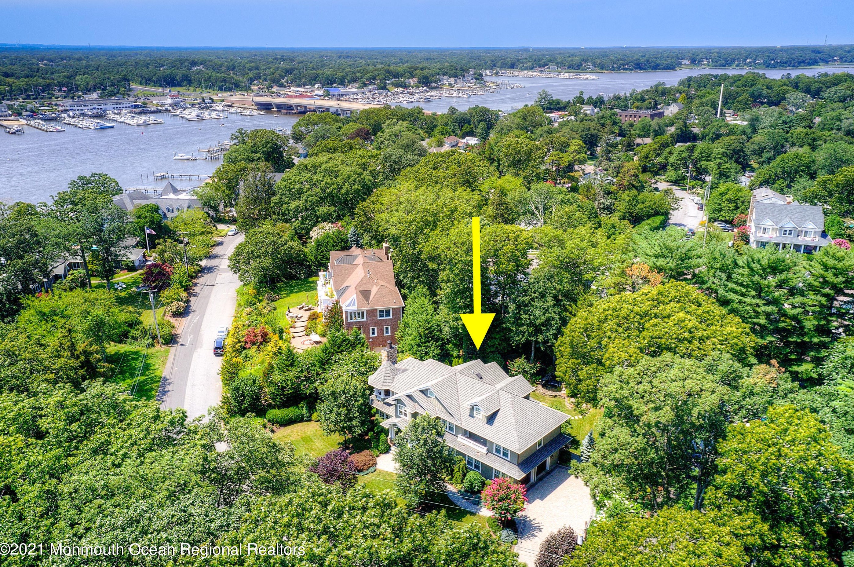 1015 Shore Dr, Brielle, NJ 08730