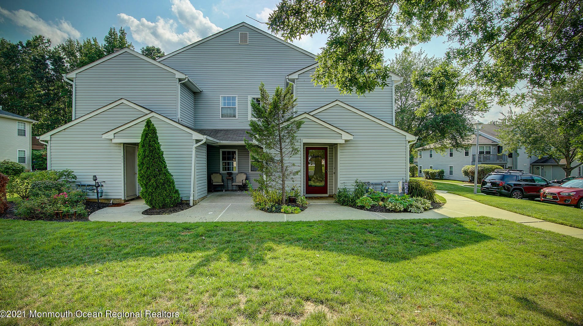 421 Hancock Pl, Morganville, NJ 07751