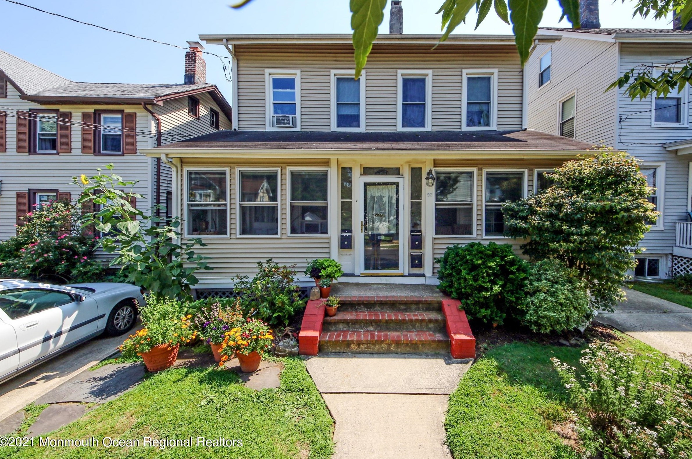 92 Wallace St, Tinton Falls, NJ 07701