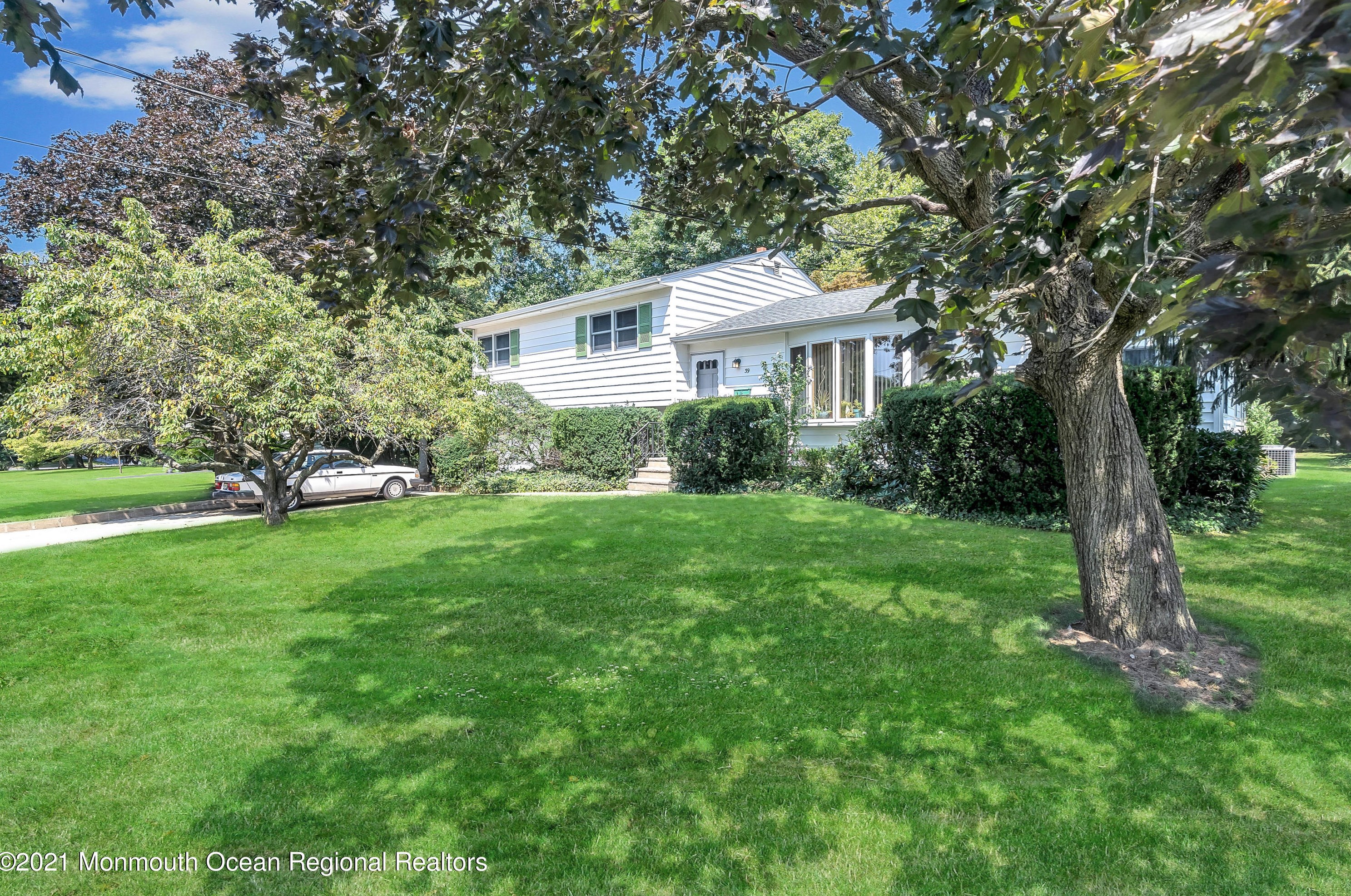 39 Fairway Ave, West Long Branch, NJ 07764