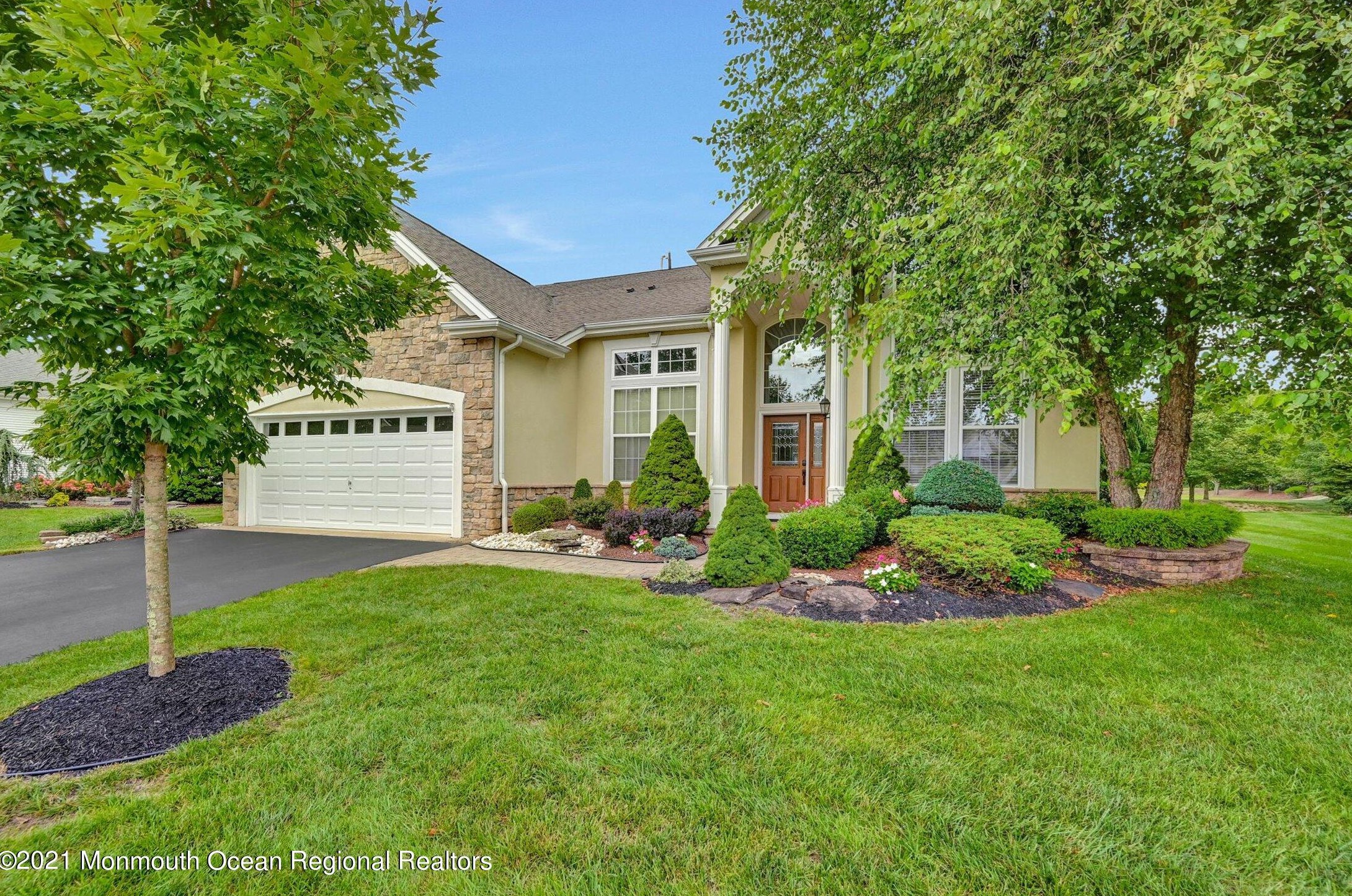 56 Portchester Dr, Jackson Twp, NJ 08527
