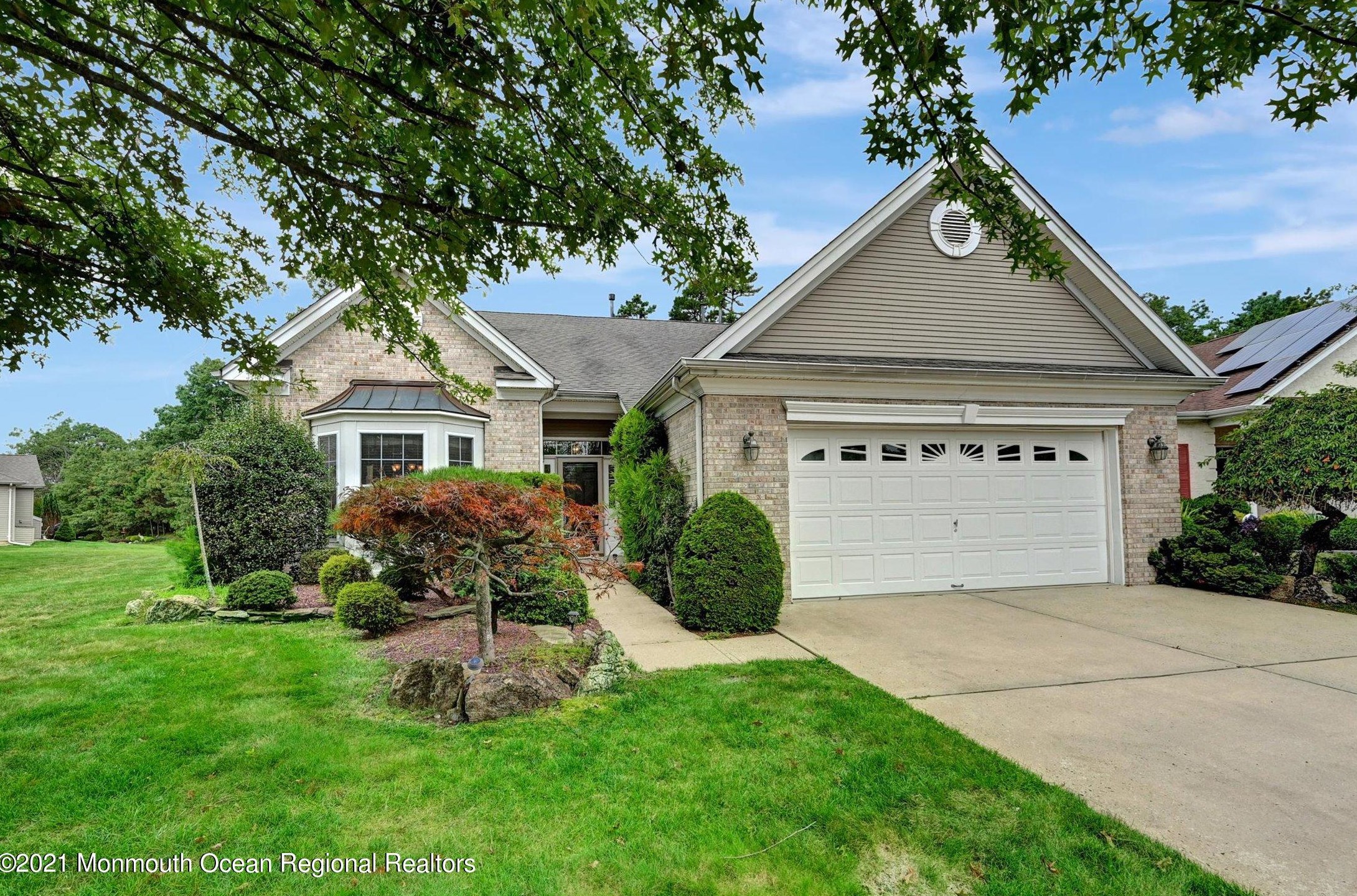 20 Hazeltine Ln, Jackson Twp, NJ 08527