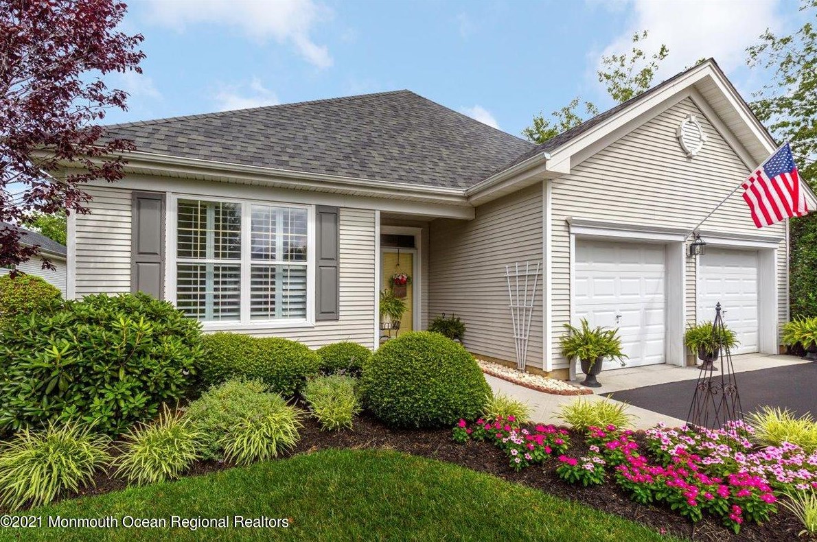 1540 Harvest Ln, Wall Township, NJ 08736-2218