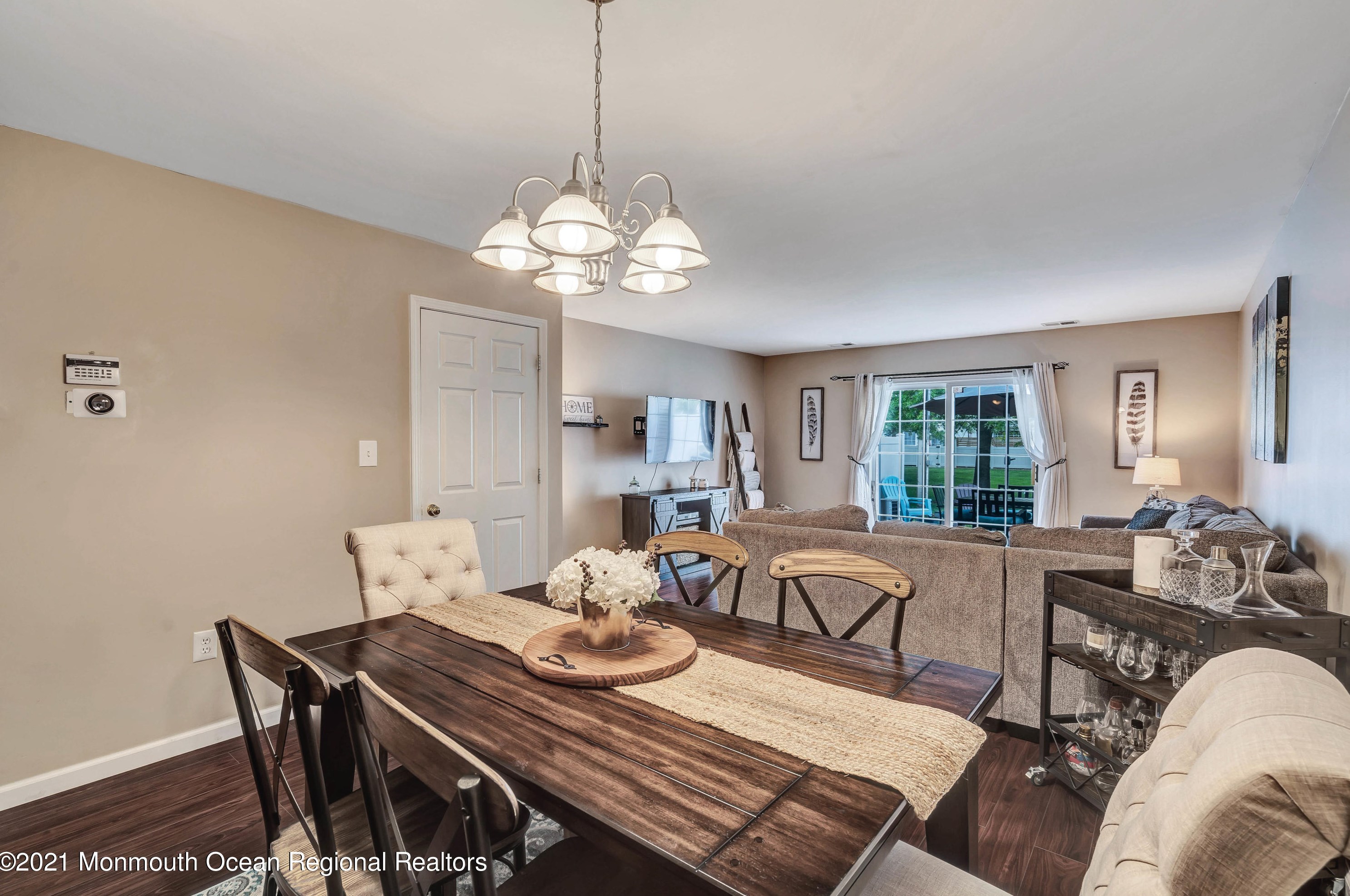 108 Wood Duck Ct, East Freehold NJ 07728-9522 exterior