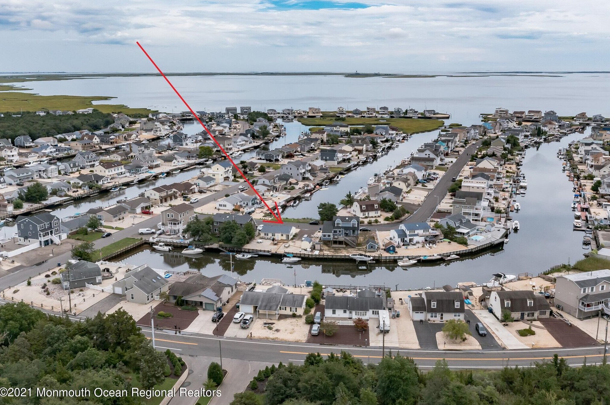 6 Kentucky Dr, Tuckerton, NJ 08087-1035
