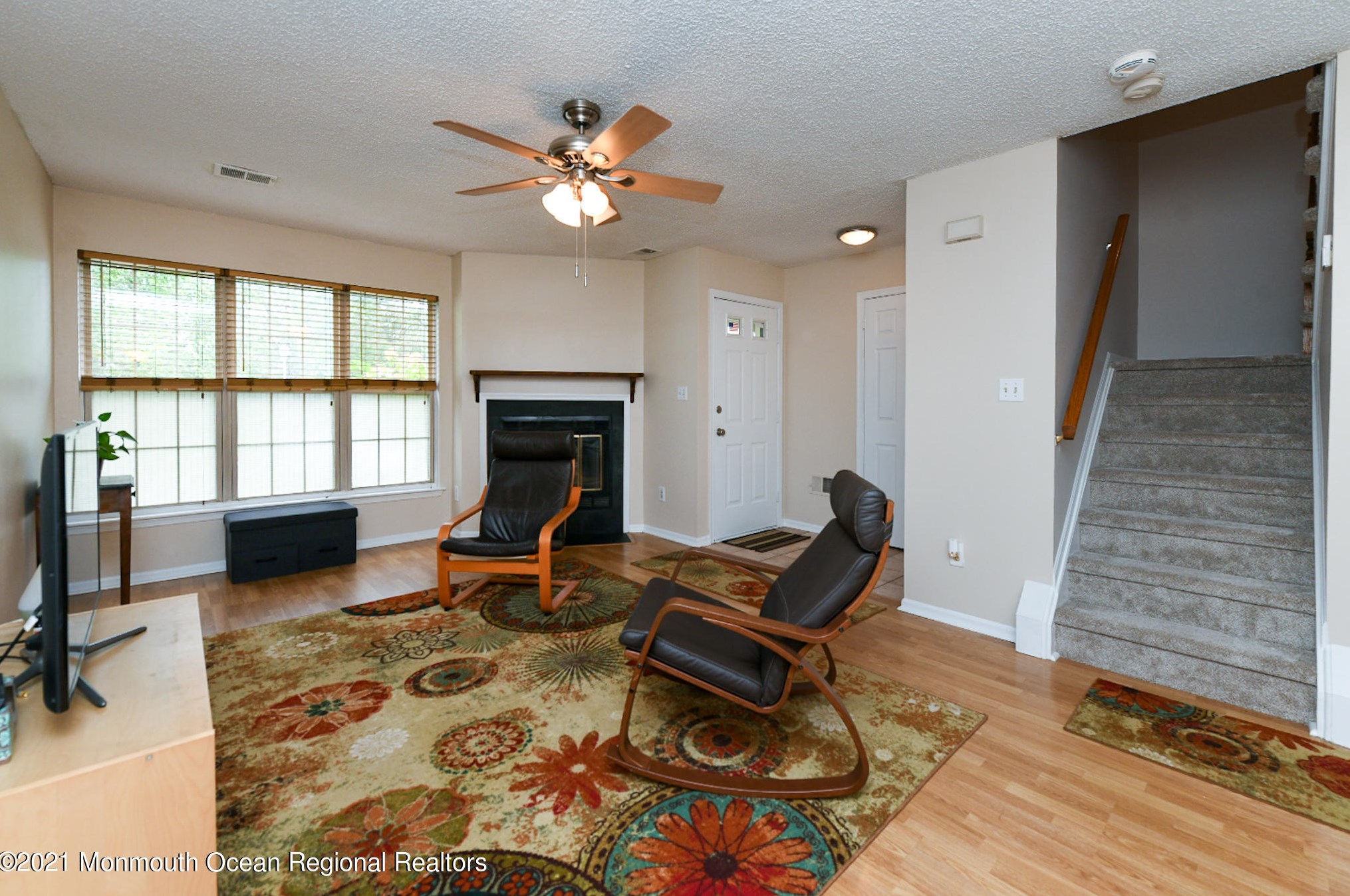 11 Stuart Dr #4, East Freehold, NJ 07728