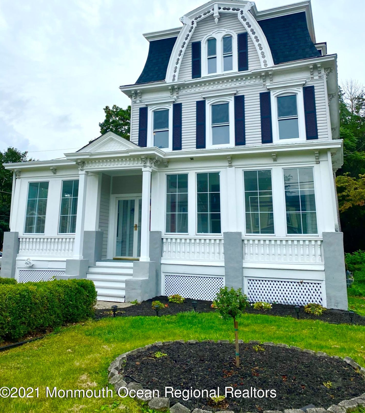 66 Leigh St, Clinton, NJ 08809