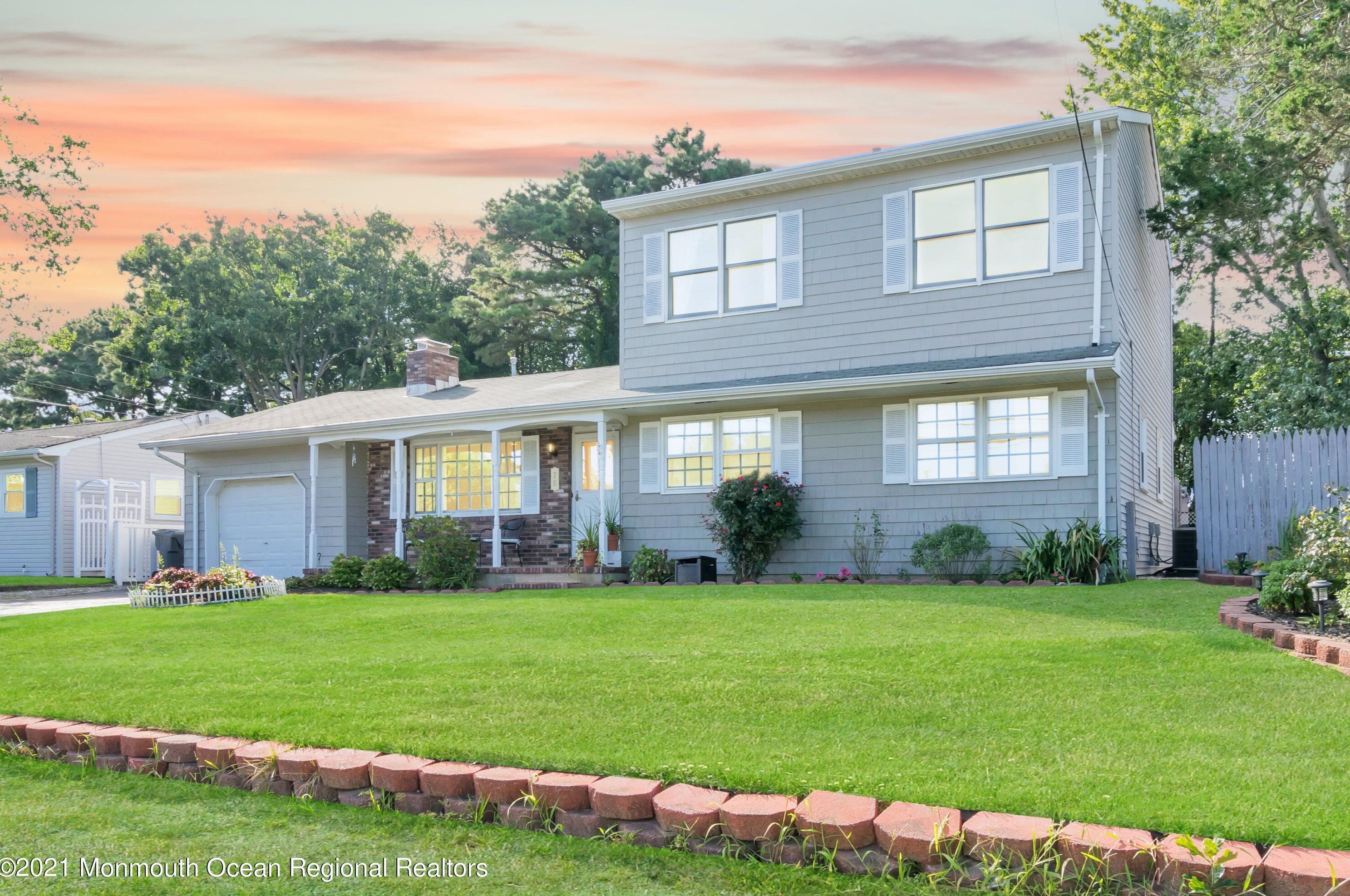 76 Tiller Ln, Bricktown, NJ 08723