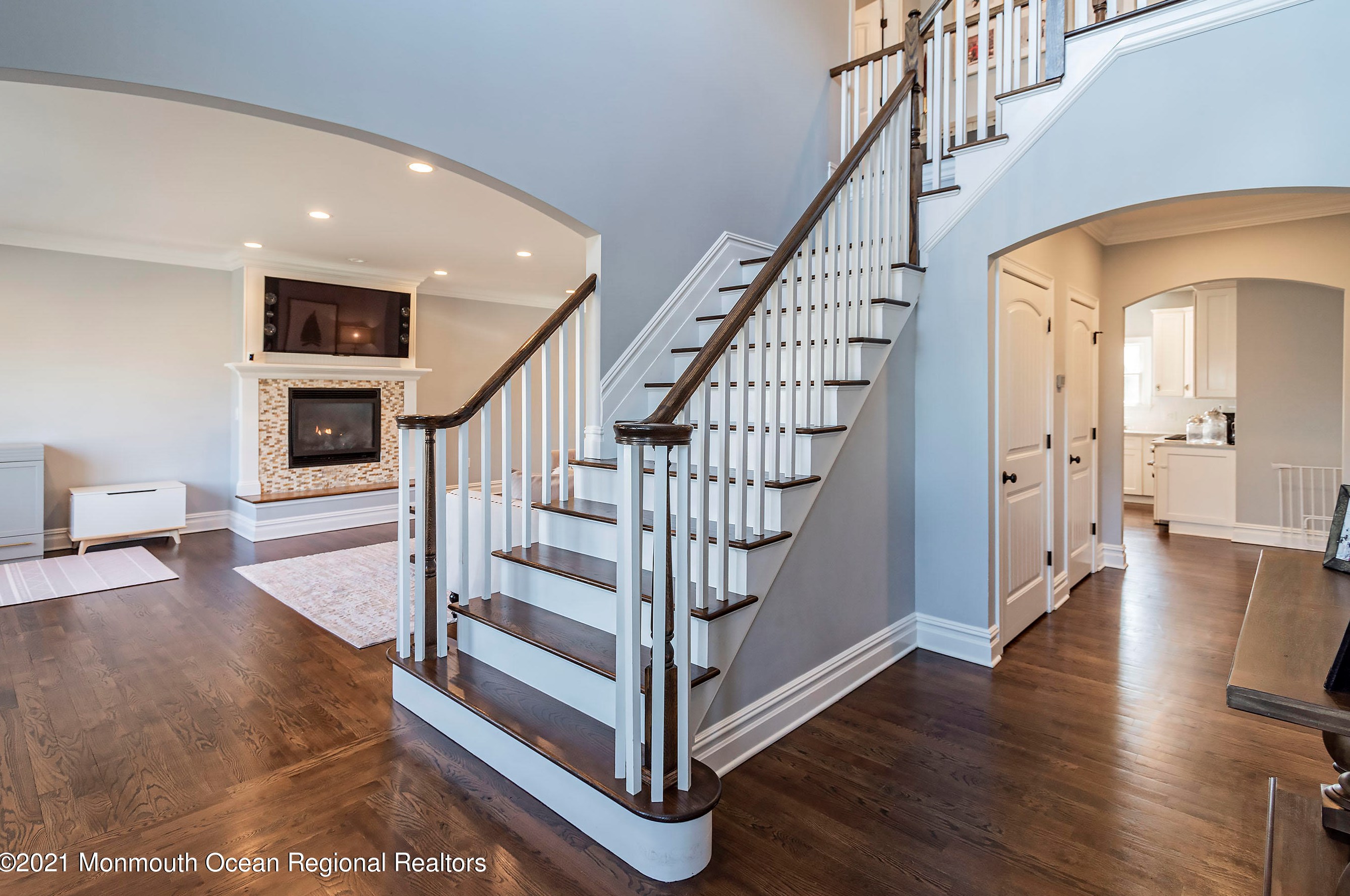 30 Asbury Ave, Oceanport NJ  07757-1365 exterior
