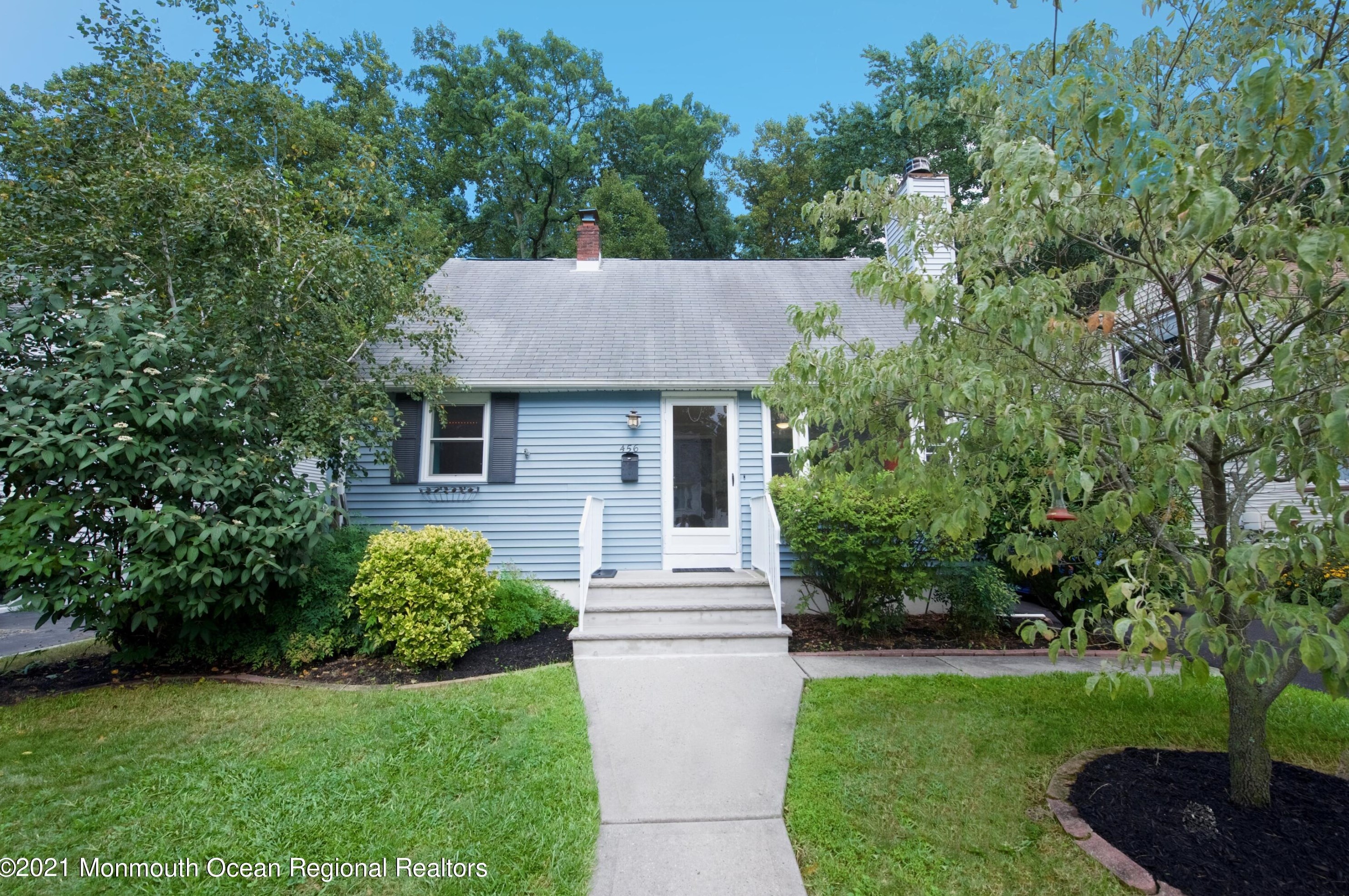 456 Ferndale Pl, Keyport, NJ 07735-5009