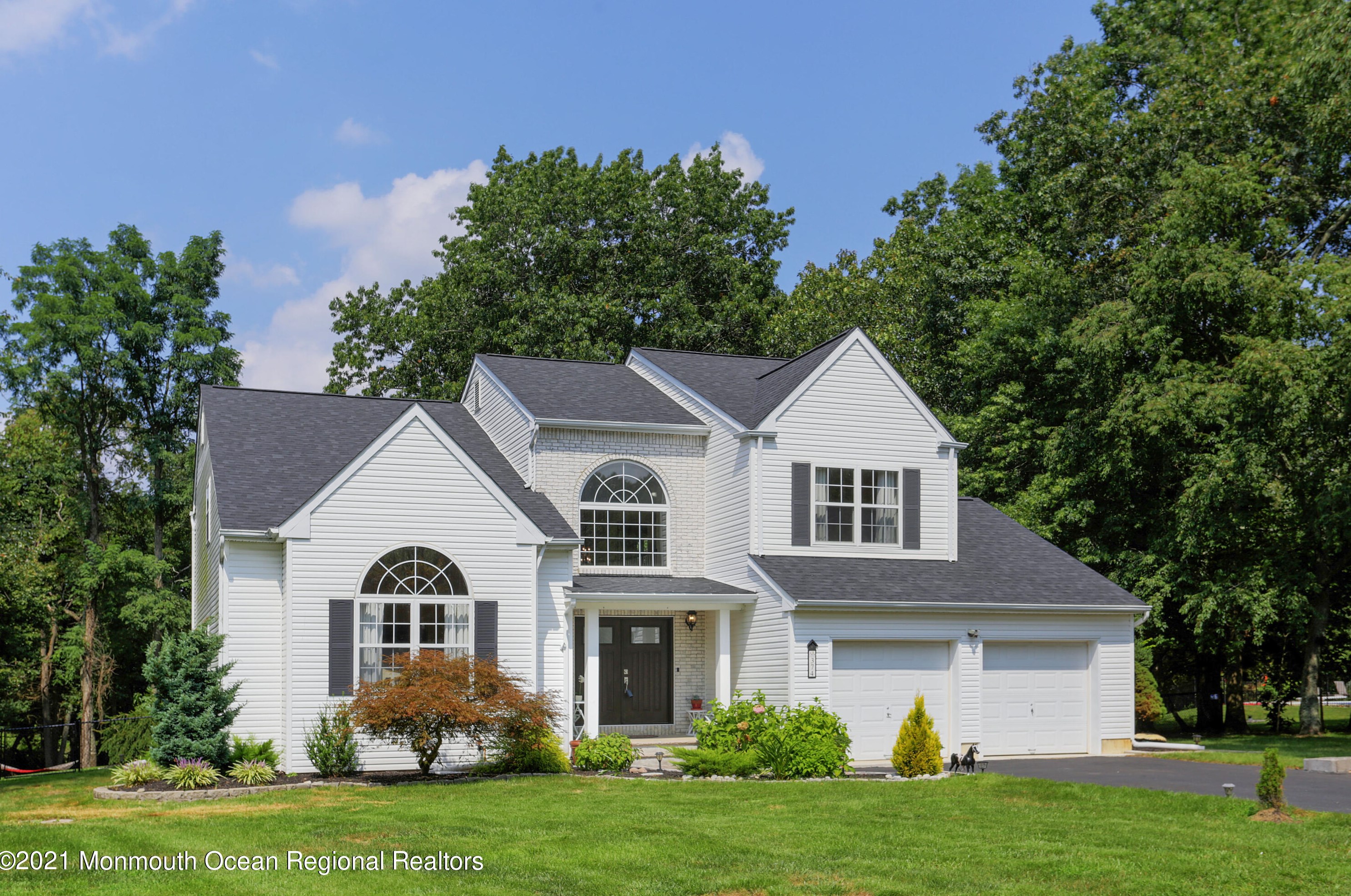 374 Sapphire Dr, Jackson Twp, NJ 08527
