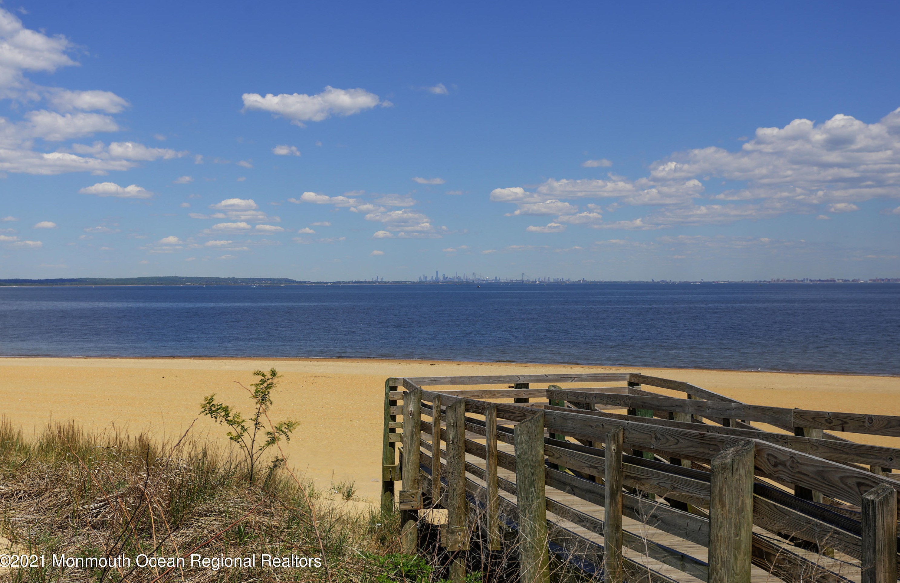 226 Twilight Ave, Ideal Beach NJ  07734-1960 exterior