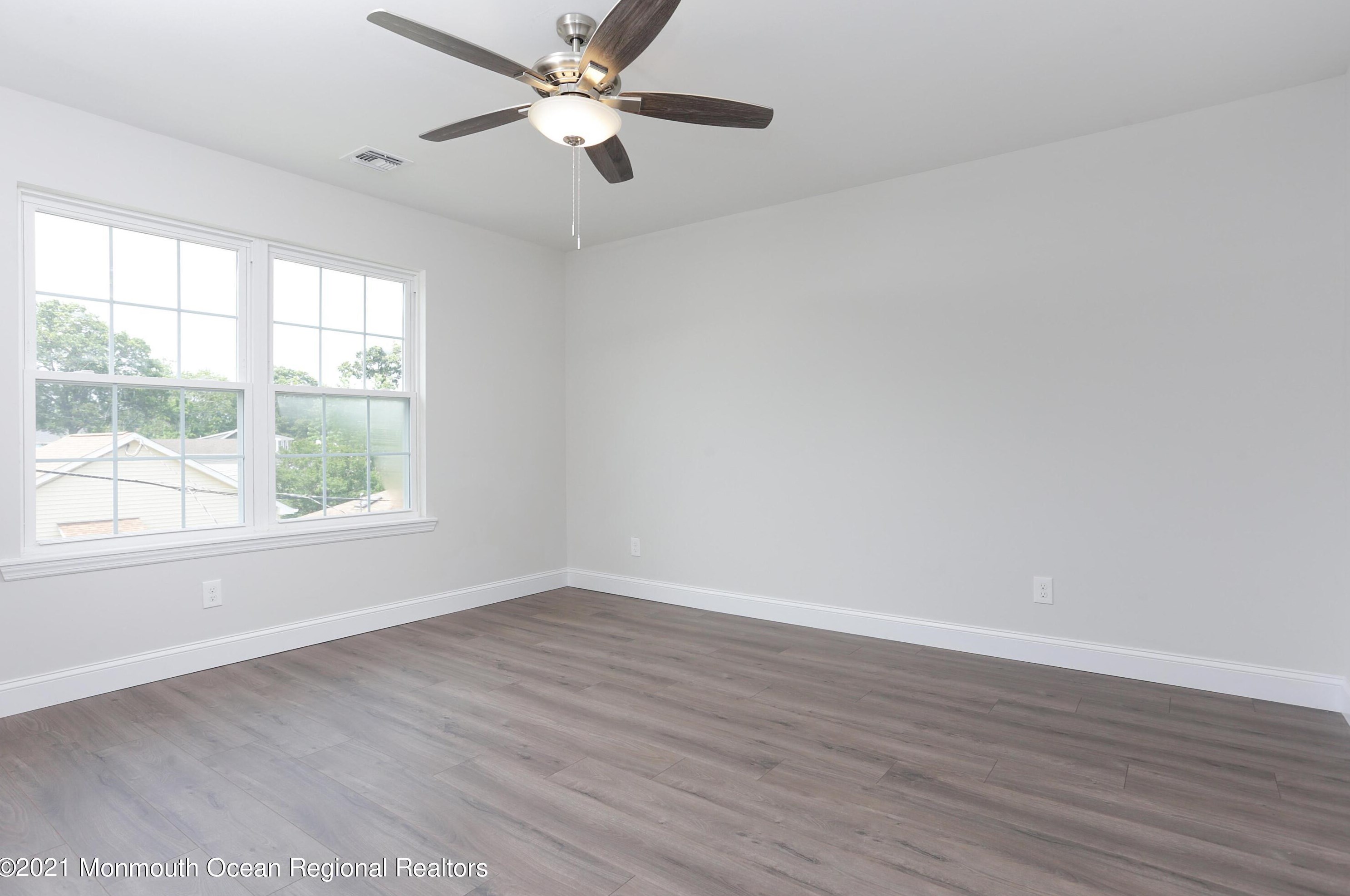 226 Twilight Ave, Ideal Beach NJ  07734-1960 exterior