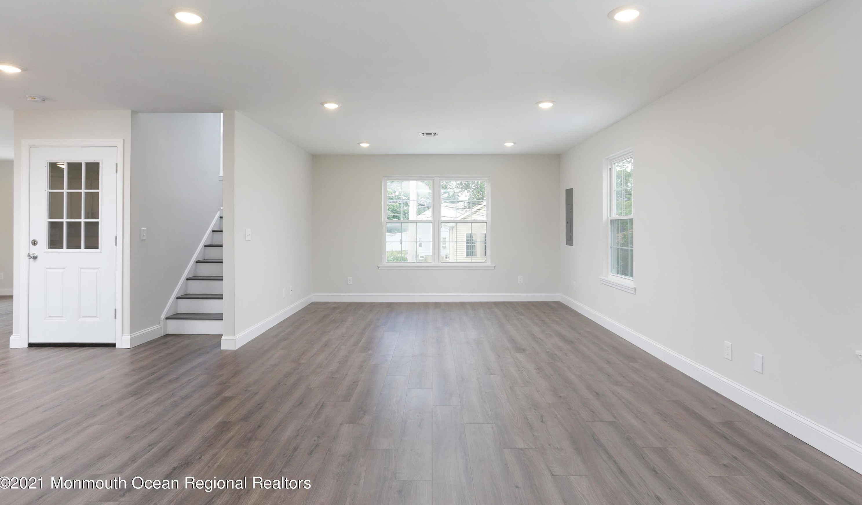 226 Twilight Ave, Ideal Beach NJ  07734-1960 exterior