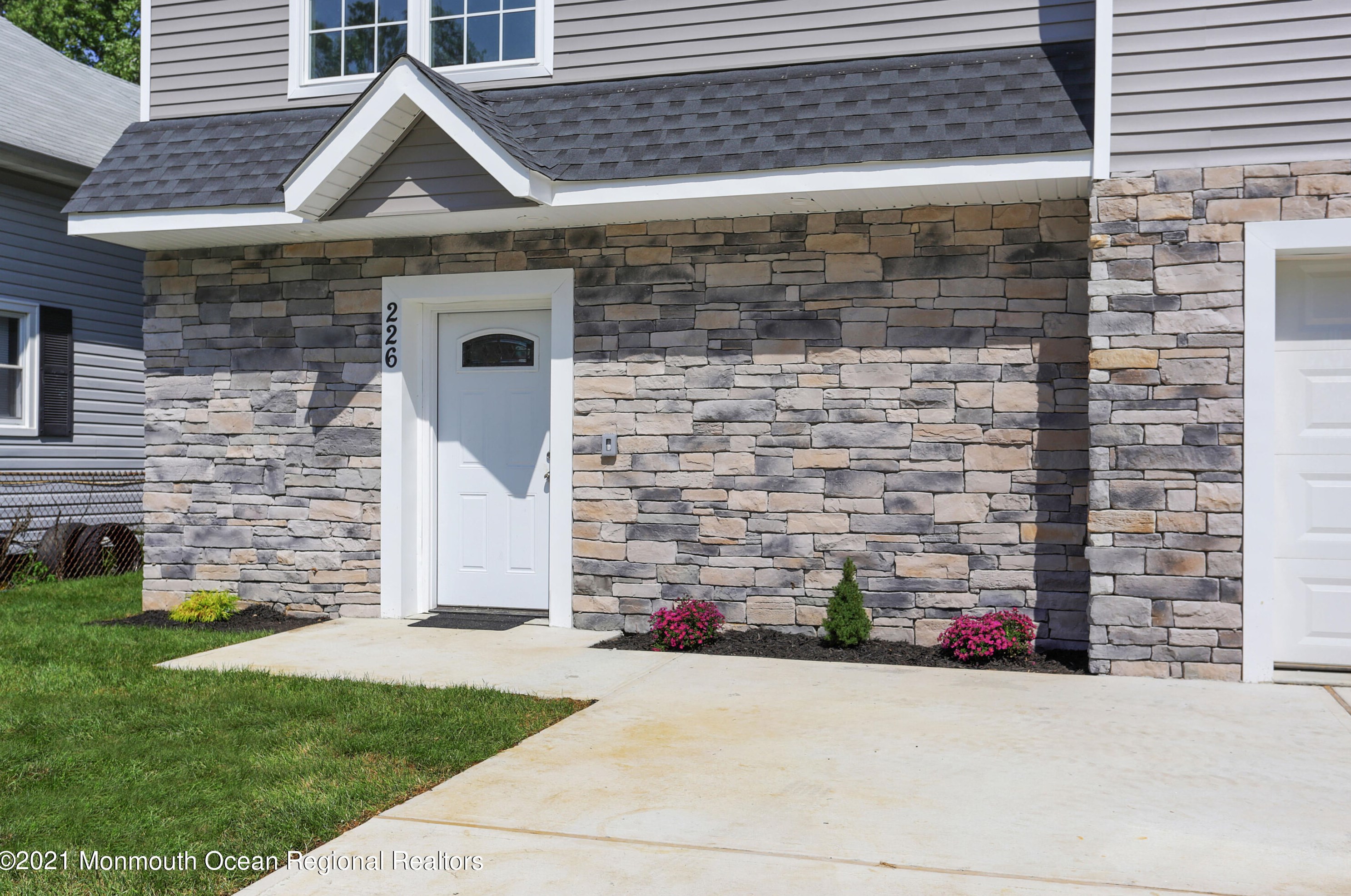 226 Twilight Ave, Ideal Beach NJ  07734-1960 exterior