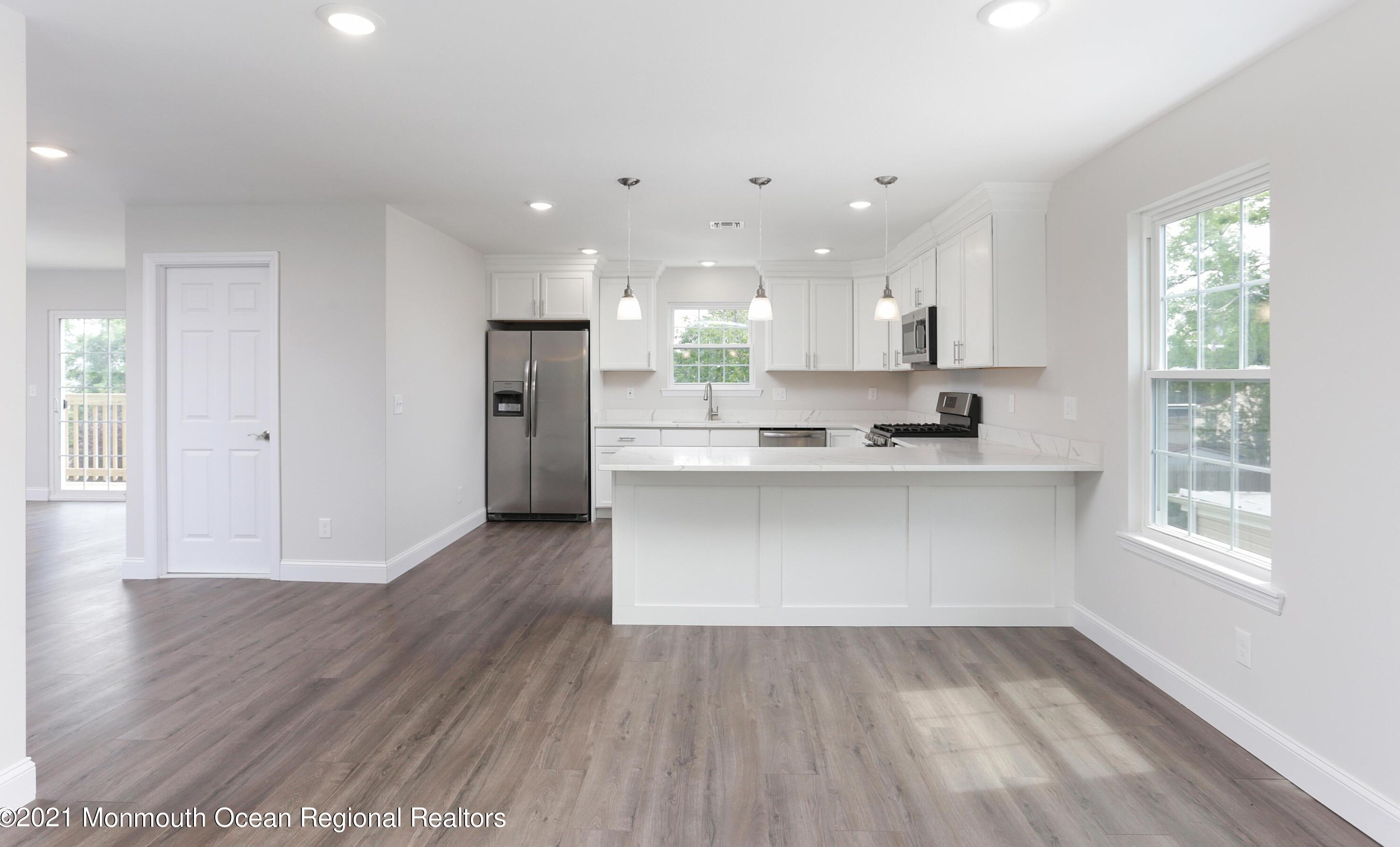 226 Twilight Ave, Ideal Beach NJ  07734-1960 exterior