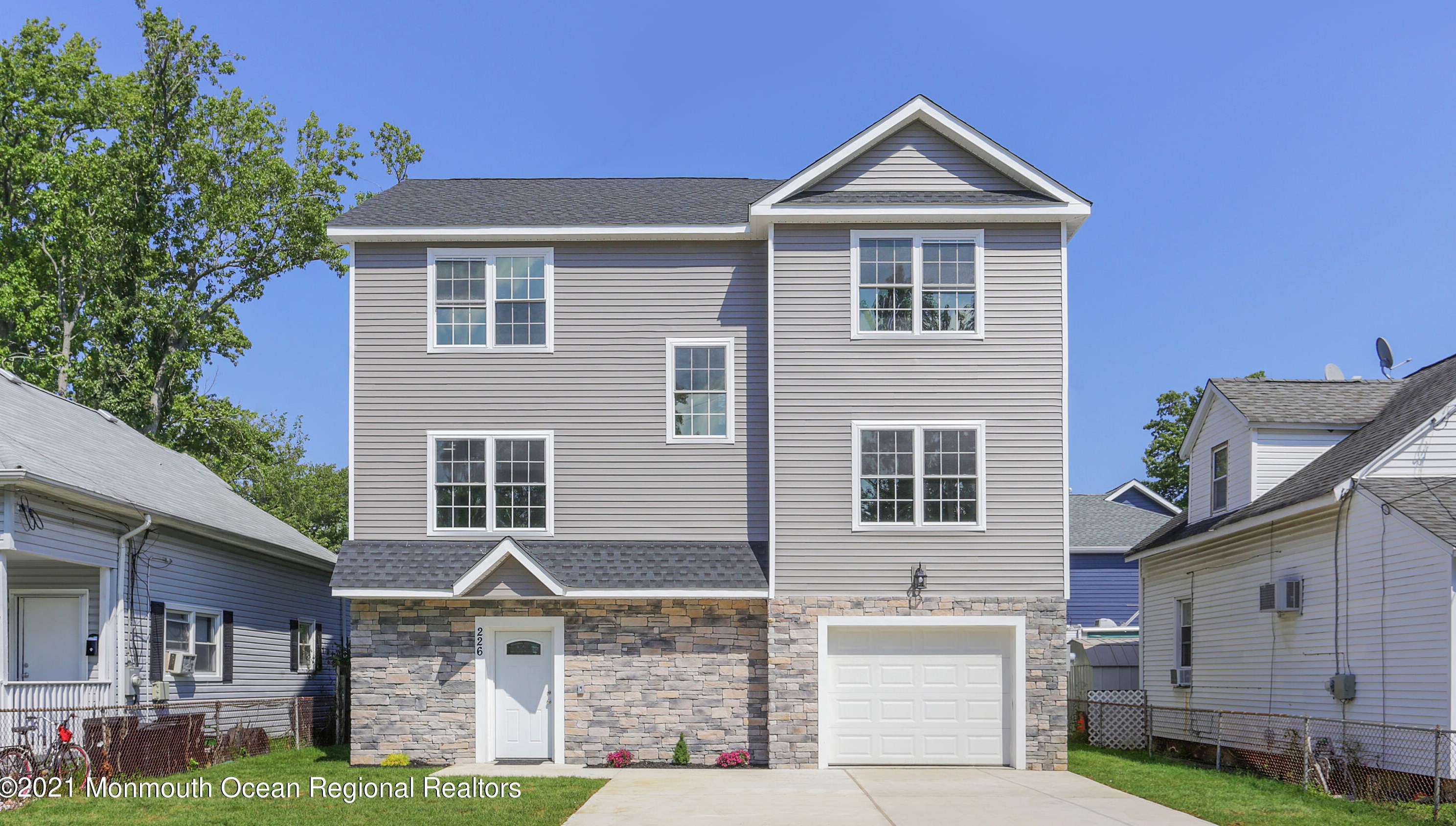 226 Twilight Ave, Ideal Beach NJ  07734-1960 exterior