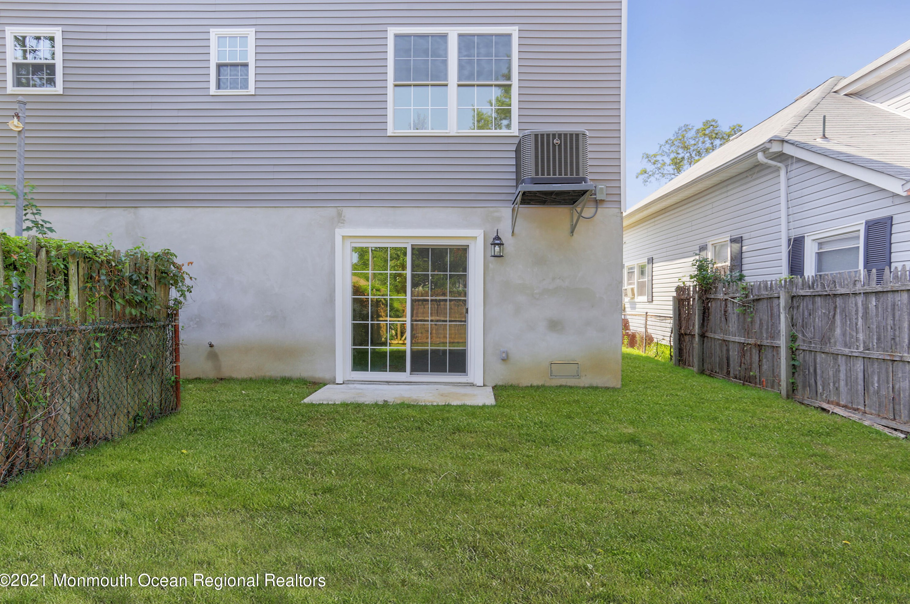 226 Twilight Ave, Ideal Beach NJ  07734-1960 exterior