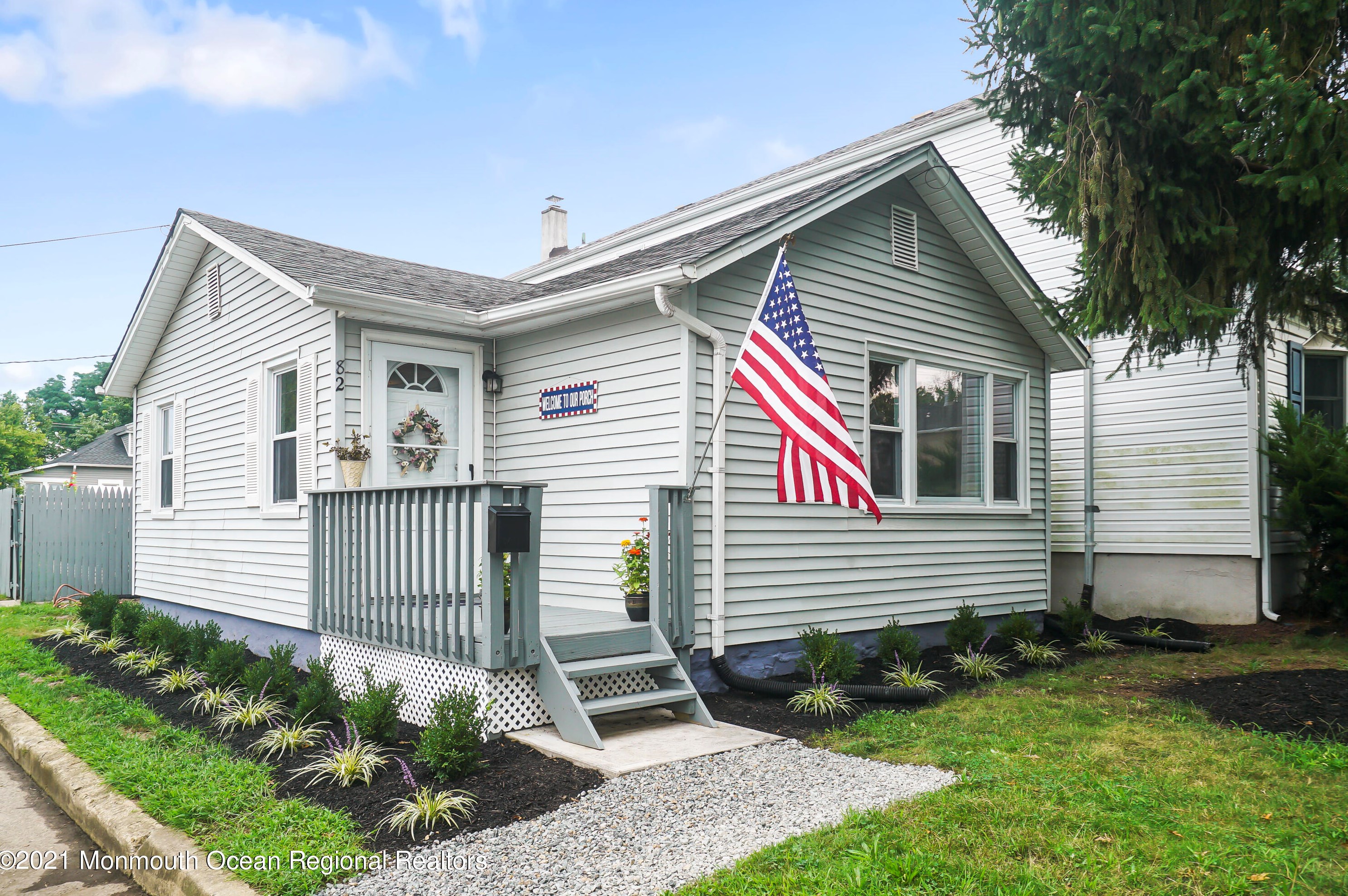 82 Shoreland Terrace, Middletown, NJ 07748