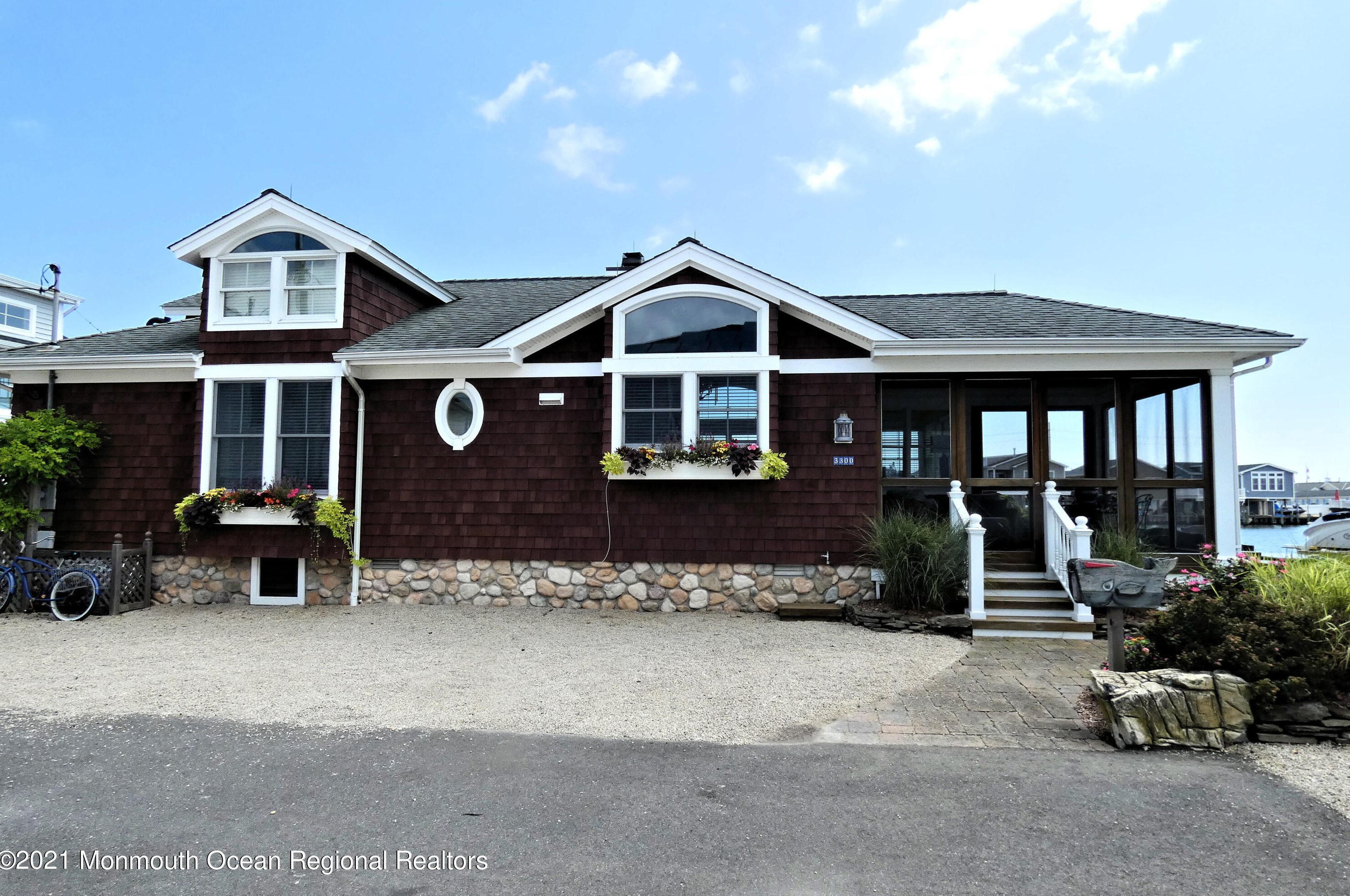 3300 Moonrise Ln, Lavallette, NJ 08735