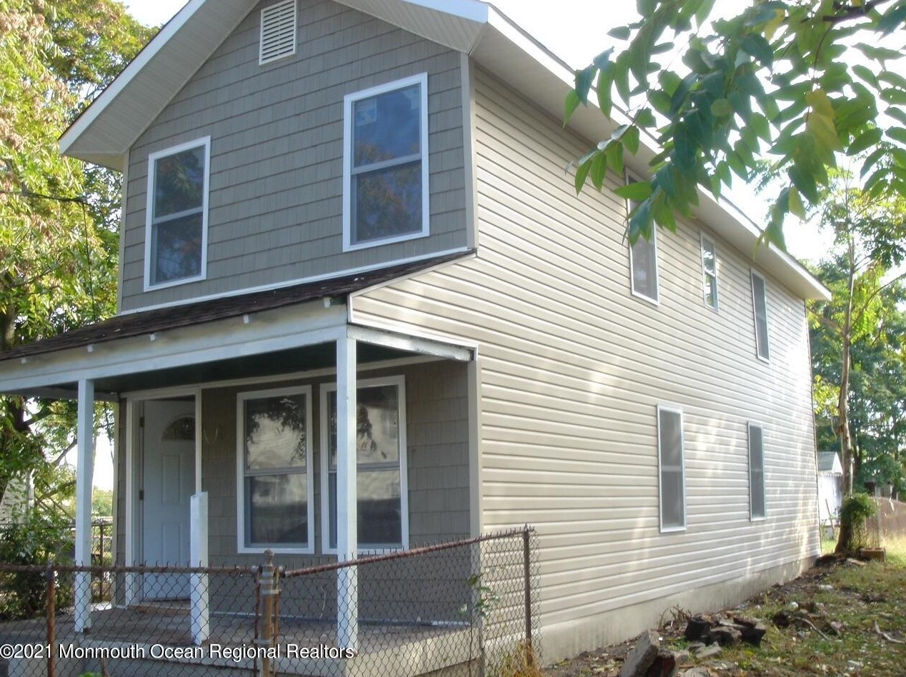 22 Borden Ave, Tinton Falls, NJ 07712
