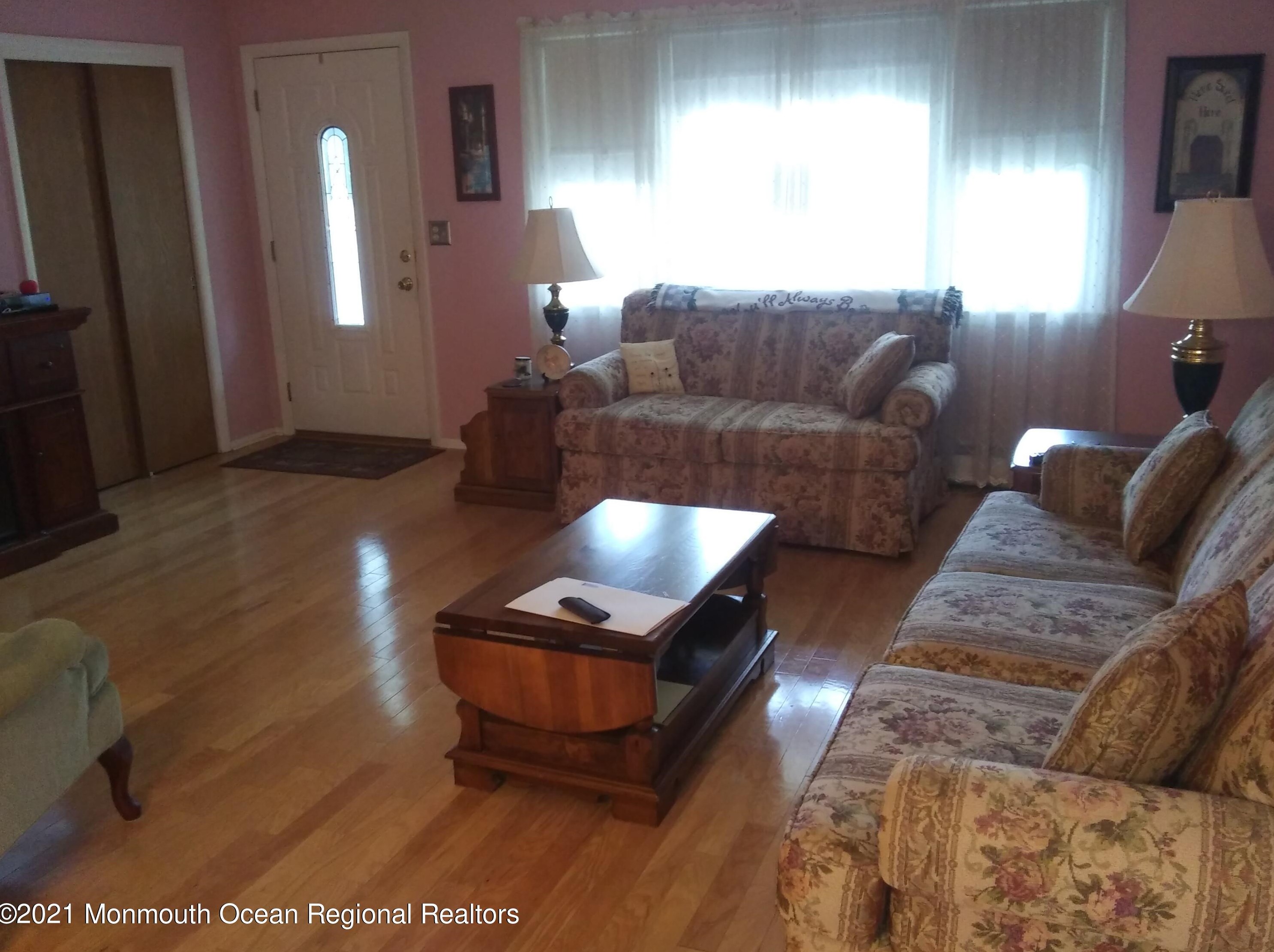 66 Millbrook Dr, Toms River, NJ 08757-5809