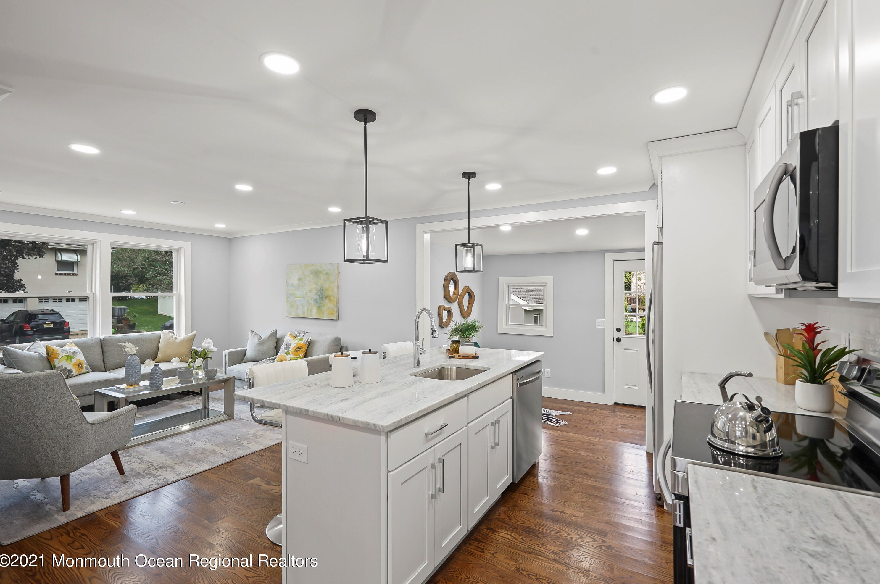 4 4th St, Matawan NJ  07747-2316 exterior