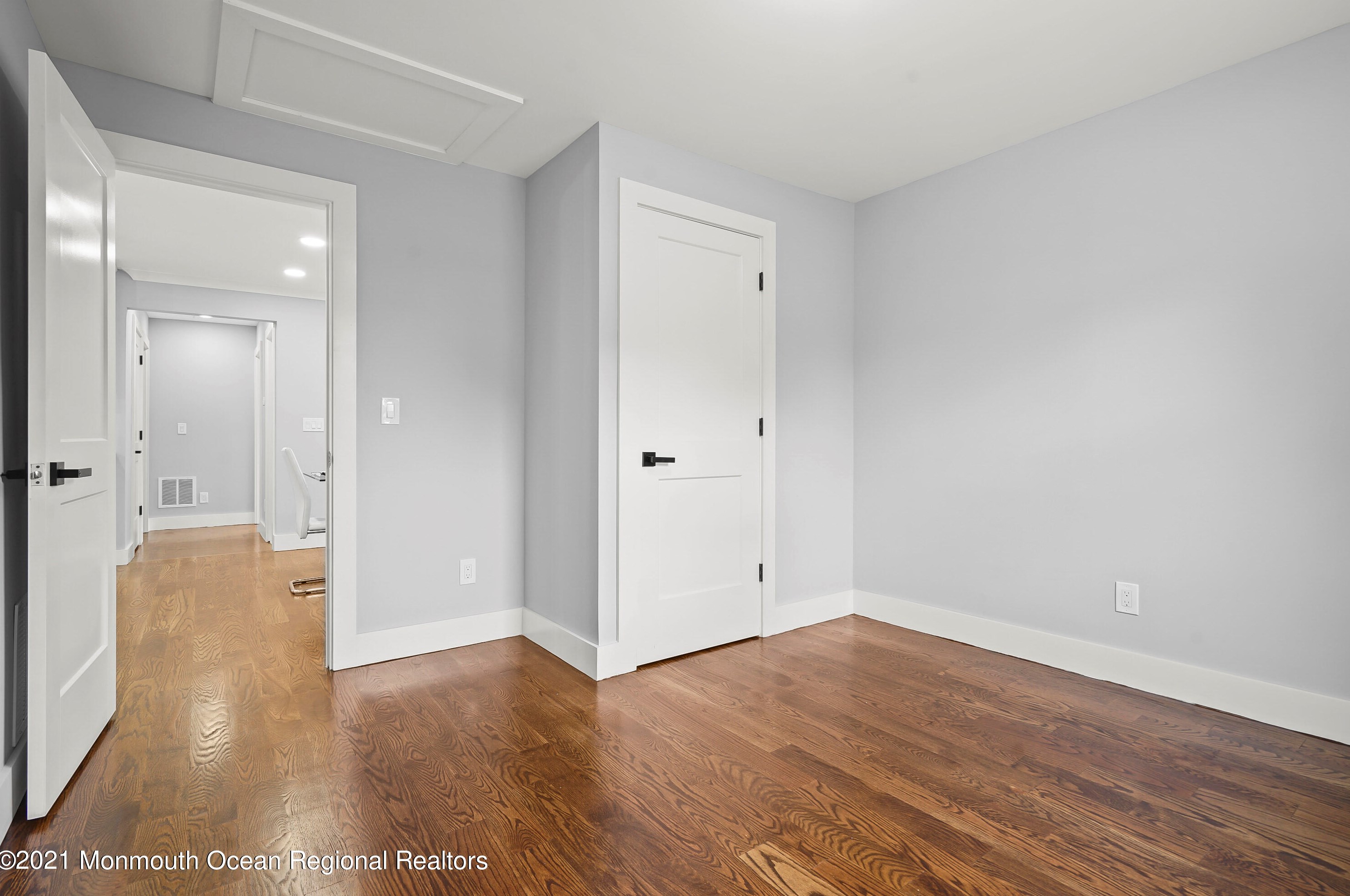 4 4th St, Matawan NJ  07747-2316 exterior