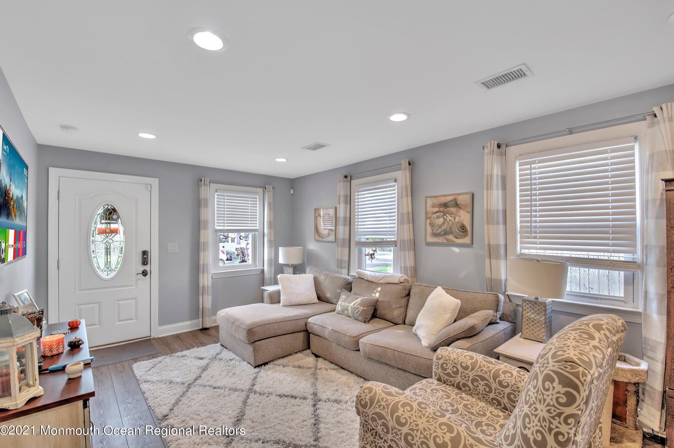48 Essex Ave, Ideal Beach, NJ 07734-3222