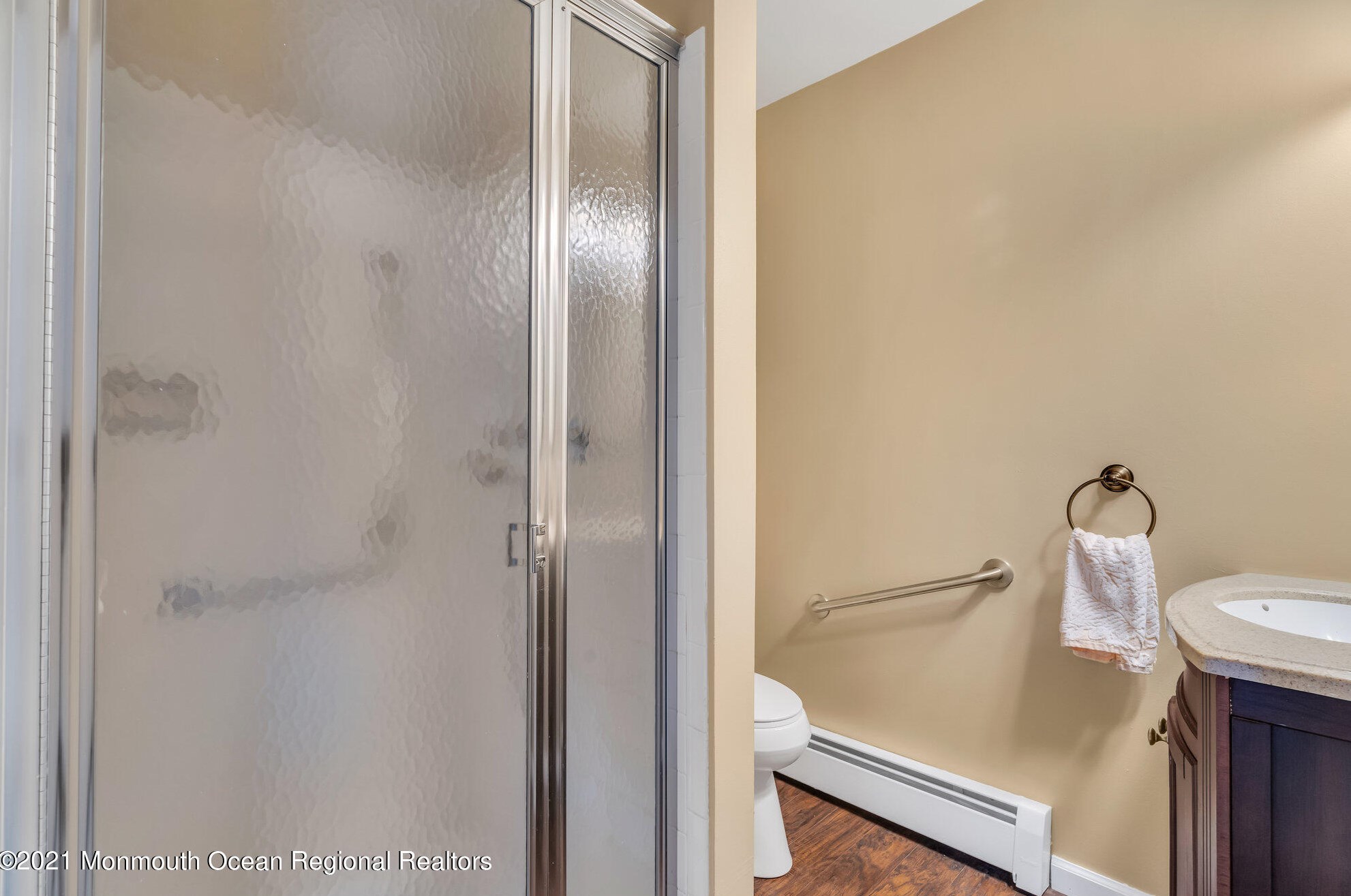 10 Linstead Ct, Toms River NJ  08757-6127 exterior