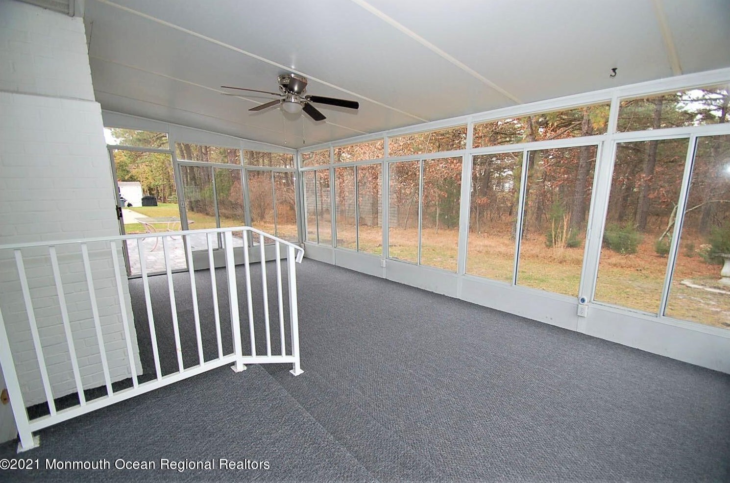 10 Linstead Ct, Toms River NJ  08757-6127 exterior