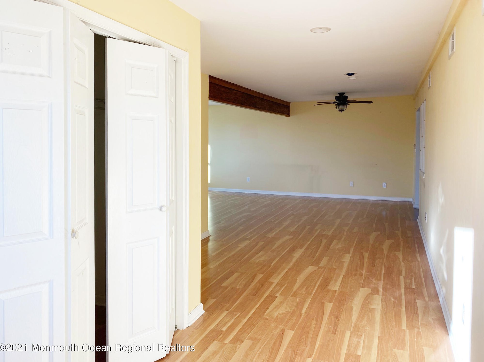 1064 Radio Rd, Tuckerton NJ  08087-1517 exterior