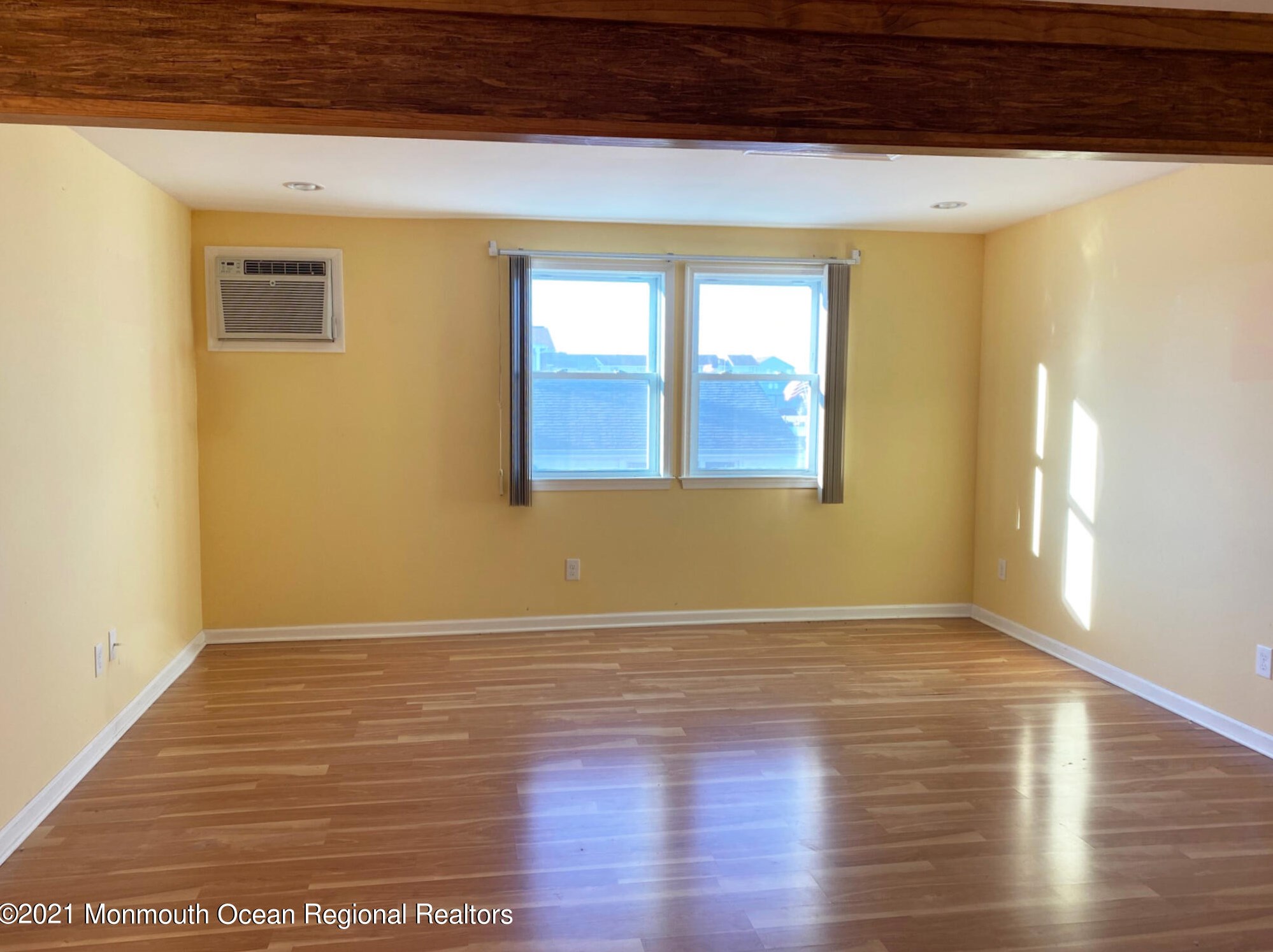 1064 Radio Rd, Tuckerton NJ  08087-1517 exterior