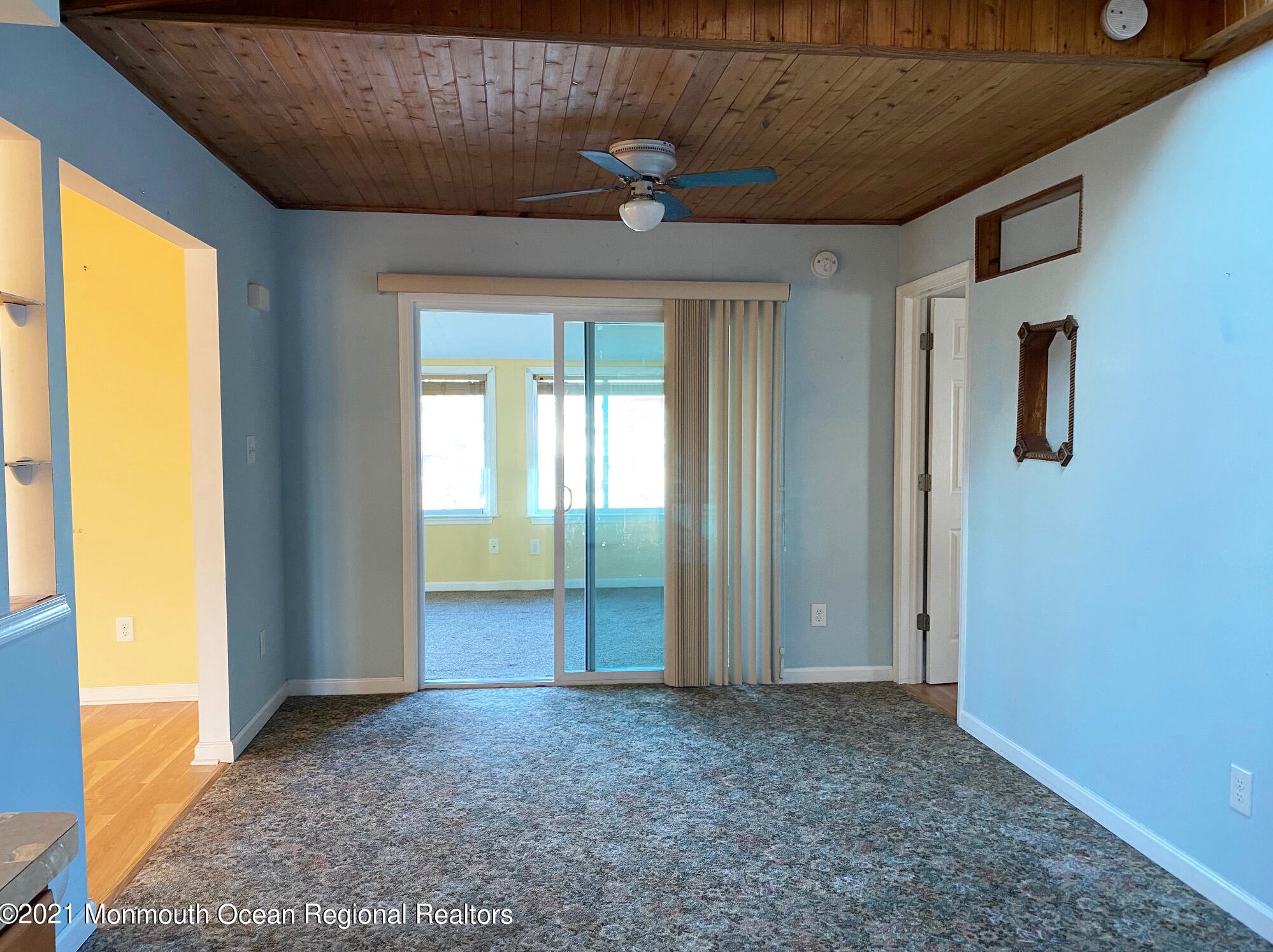 1064 Radio Rd, Tuckerton NJ  08087-1517 exterior